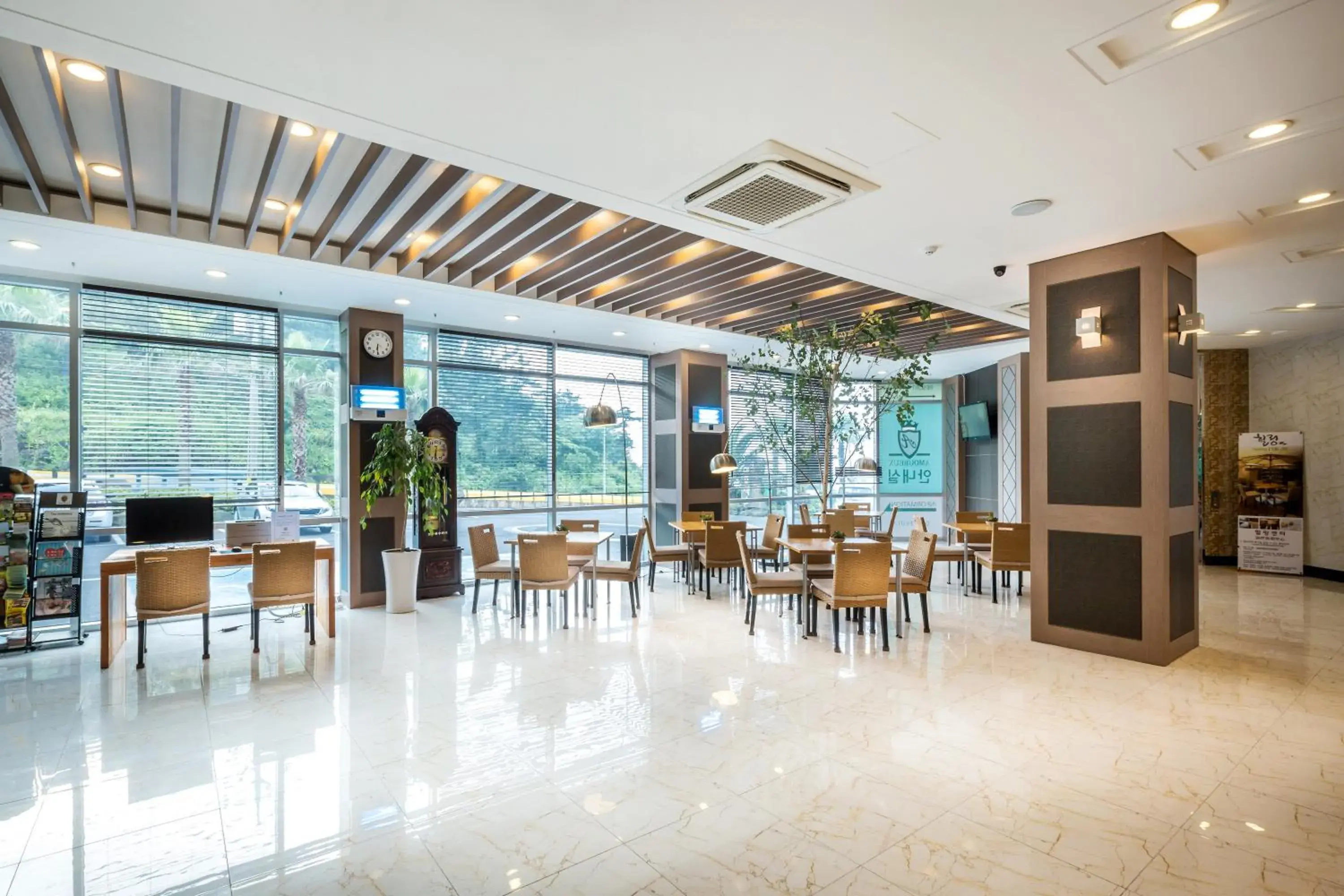 Lobby or reception in Amoureux Resort Lobby or reception in Amoureux Resort