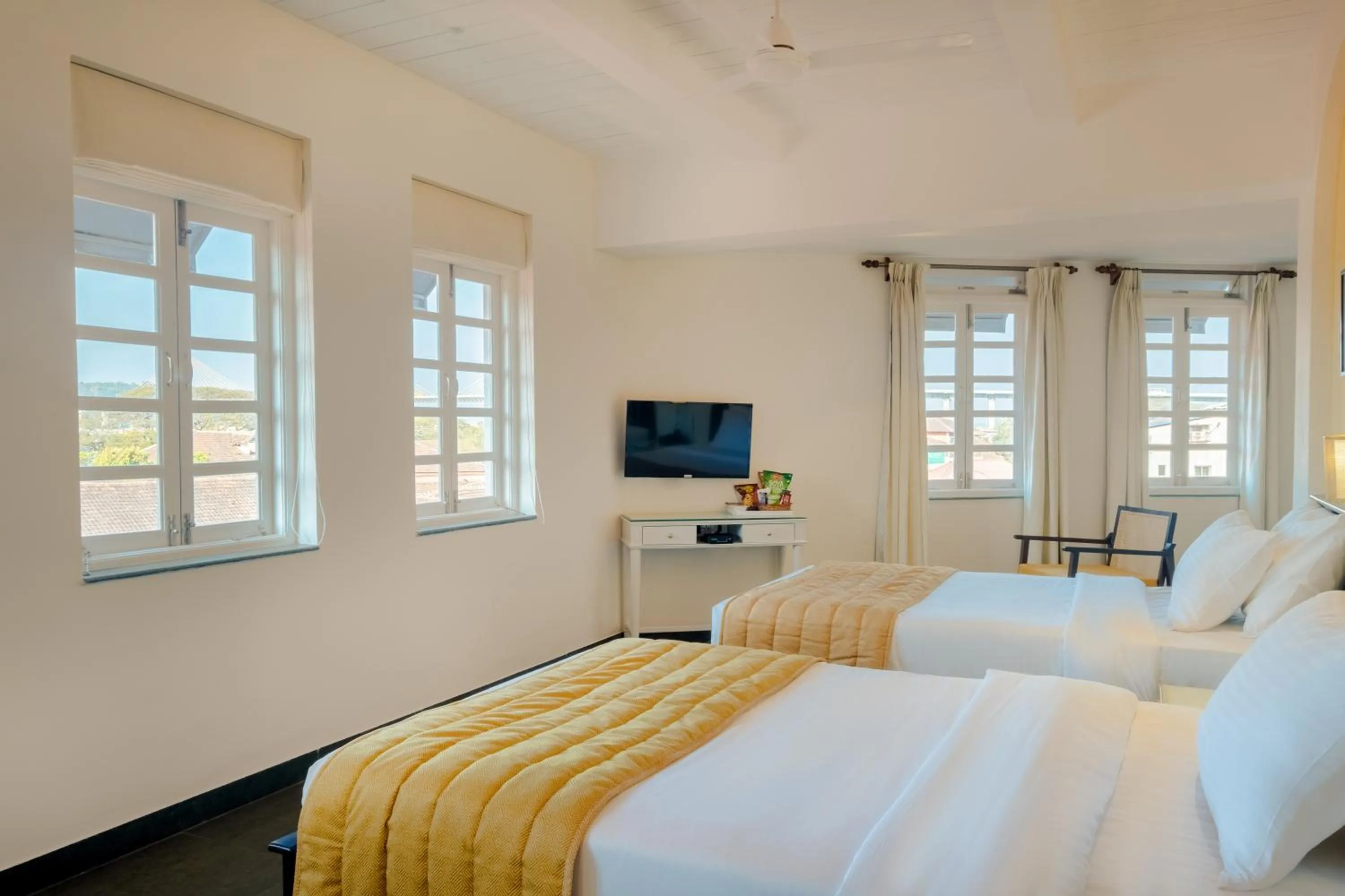 View (from property/room), Bed in O Pierre - Fontainhas