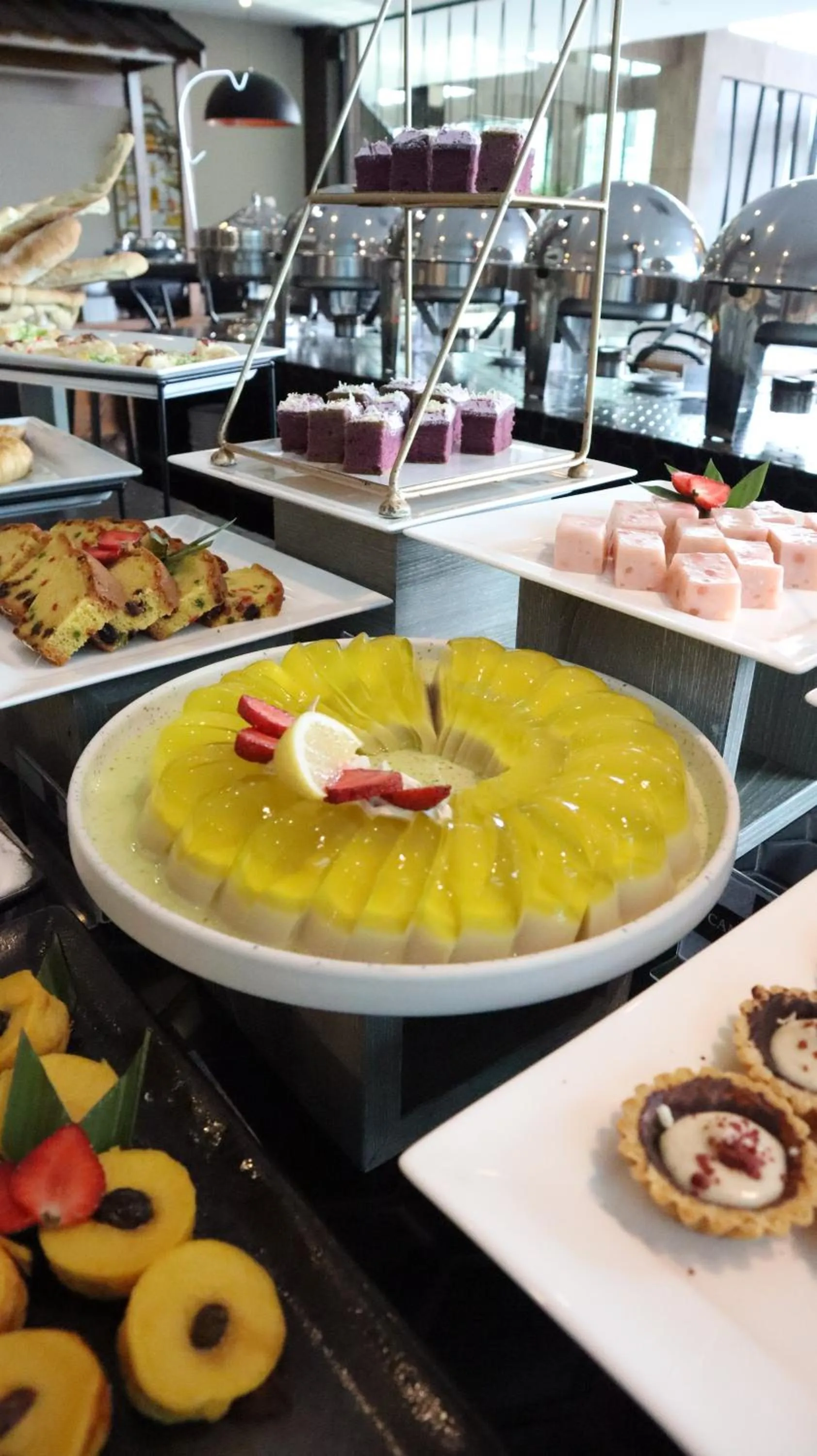 Restaurant/places to eat in Hotel Eastern Bojonegoro