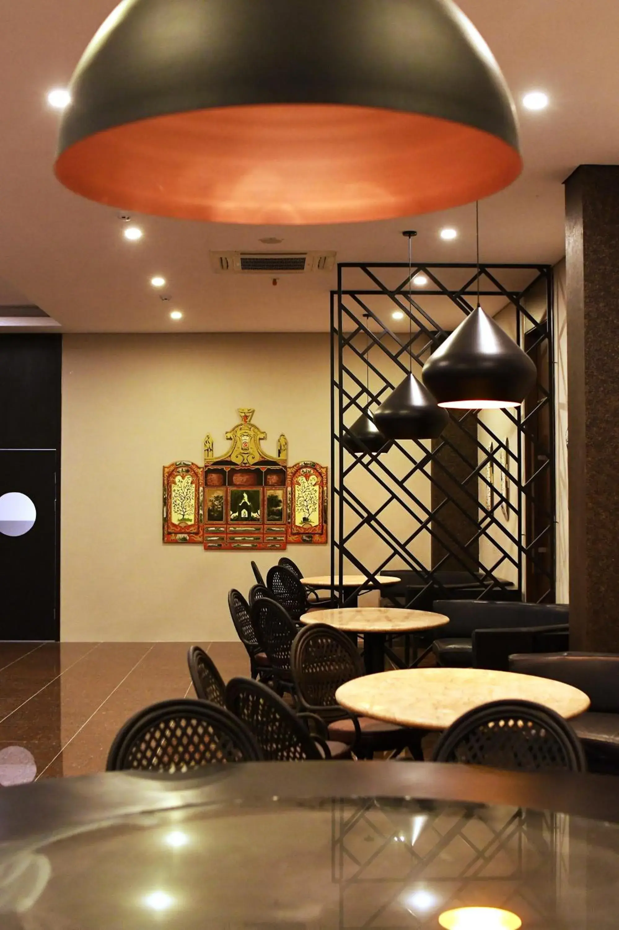 Restaurant/places to eat in Hotel Eastern Bojonegoro Restaurant/places to eat in Hotel Eastern Bojonegoro