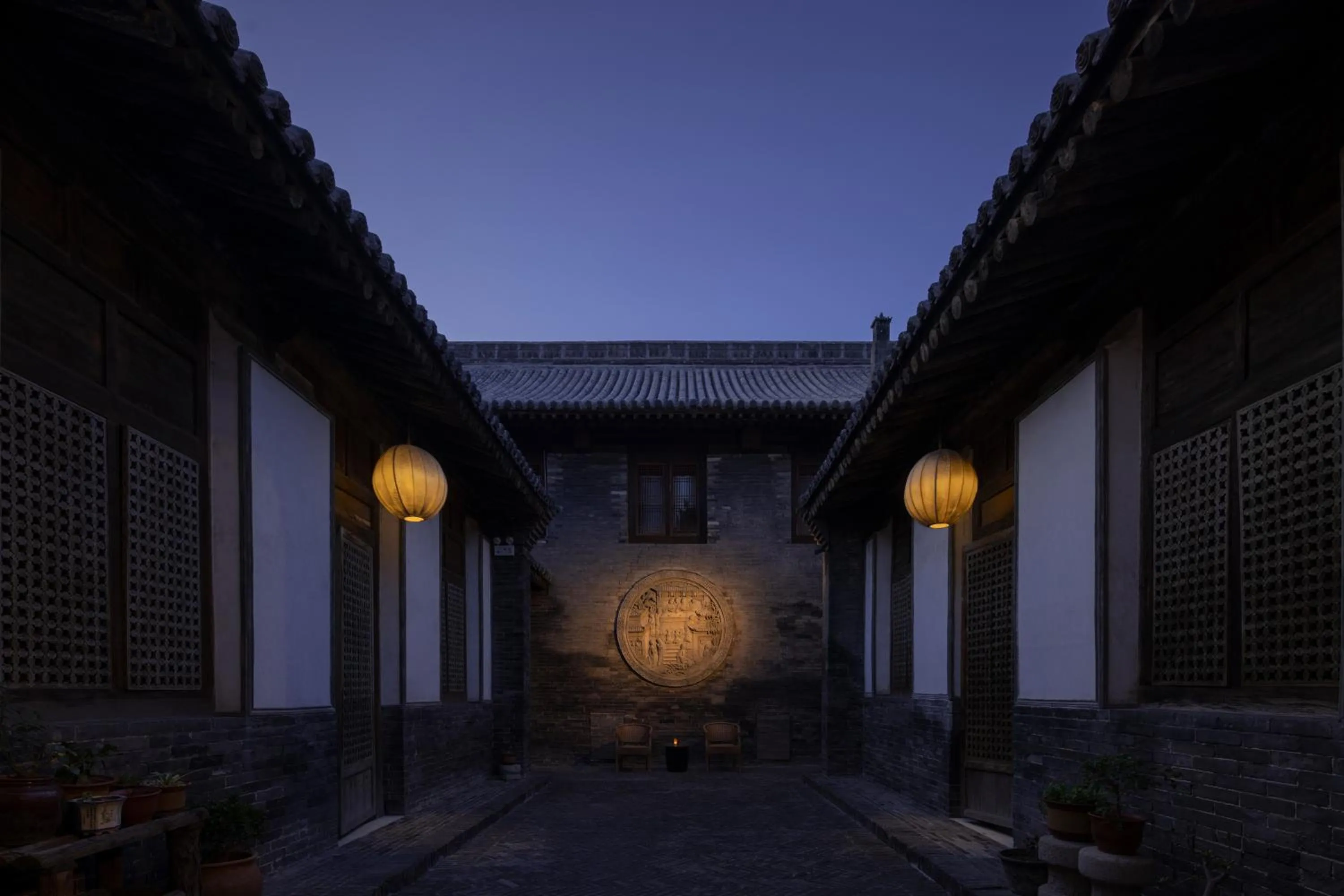 Night in Jing's Residence Pingyao