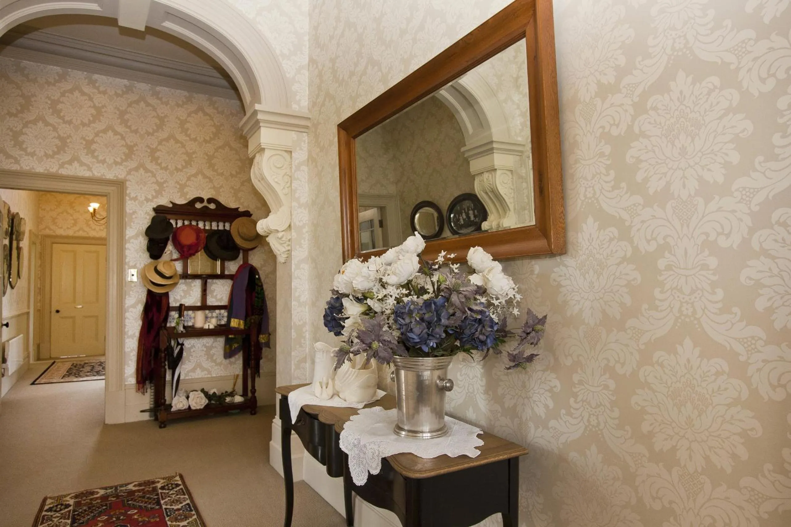 Lobby or reception in Lilac Rose Boutique Bed and Breakfast