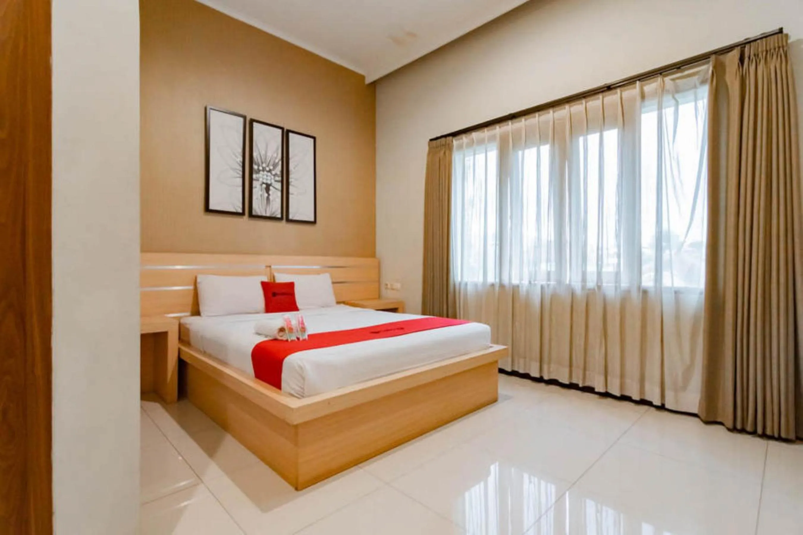 Bedroom, Bed in RedDoorz near Lembang Park & Zoo 2