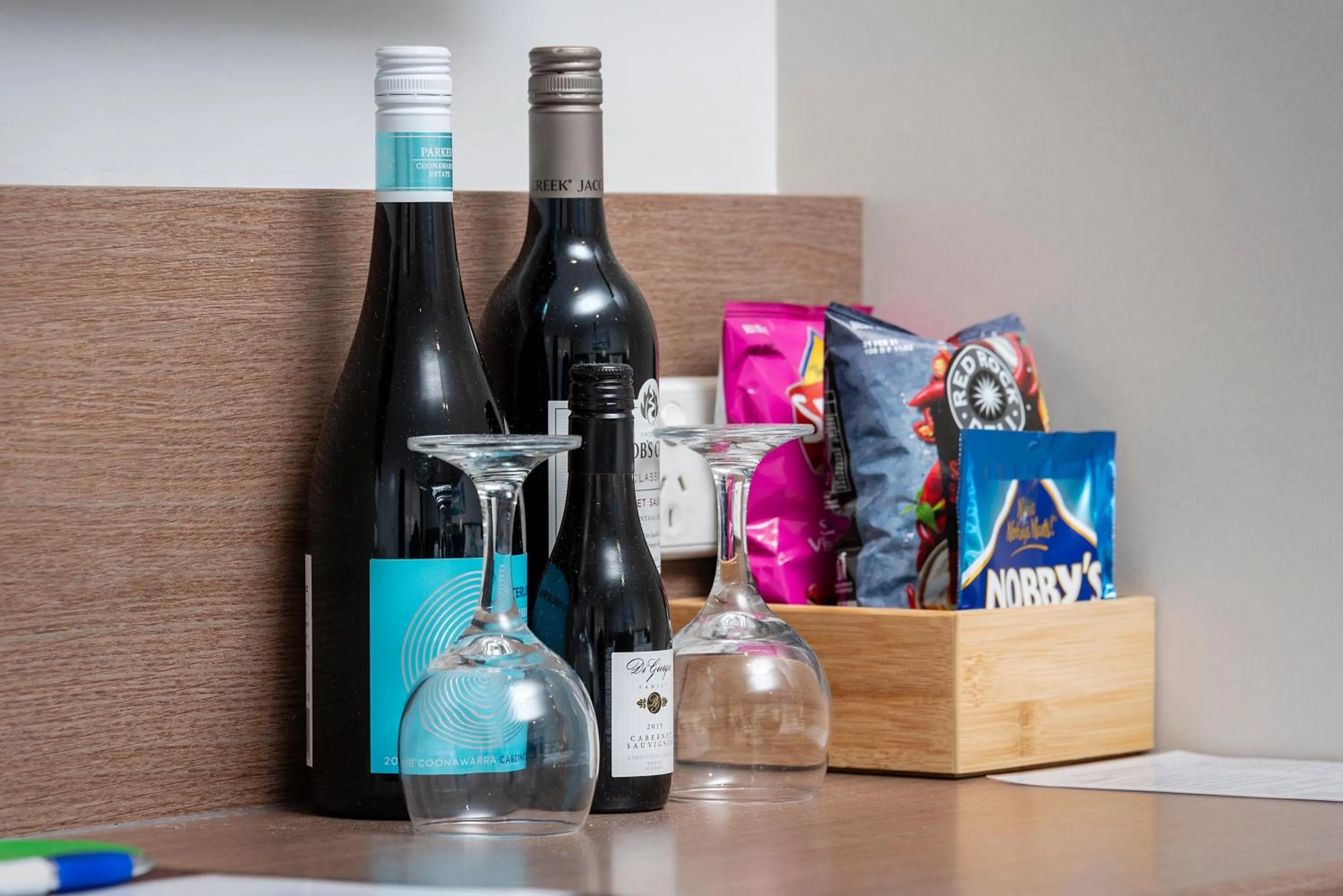 Drinks in Roma Inland Motor Inn