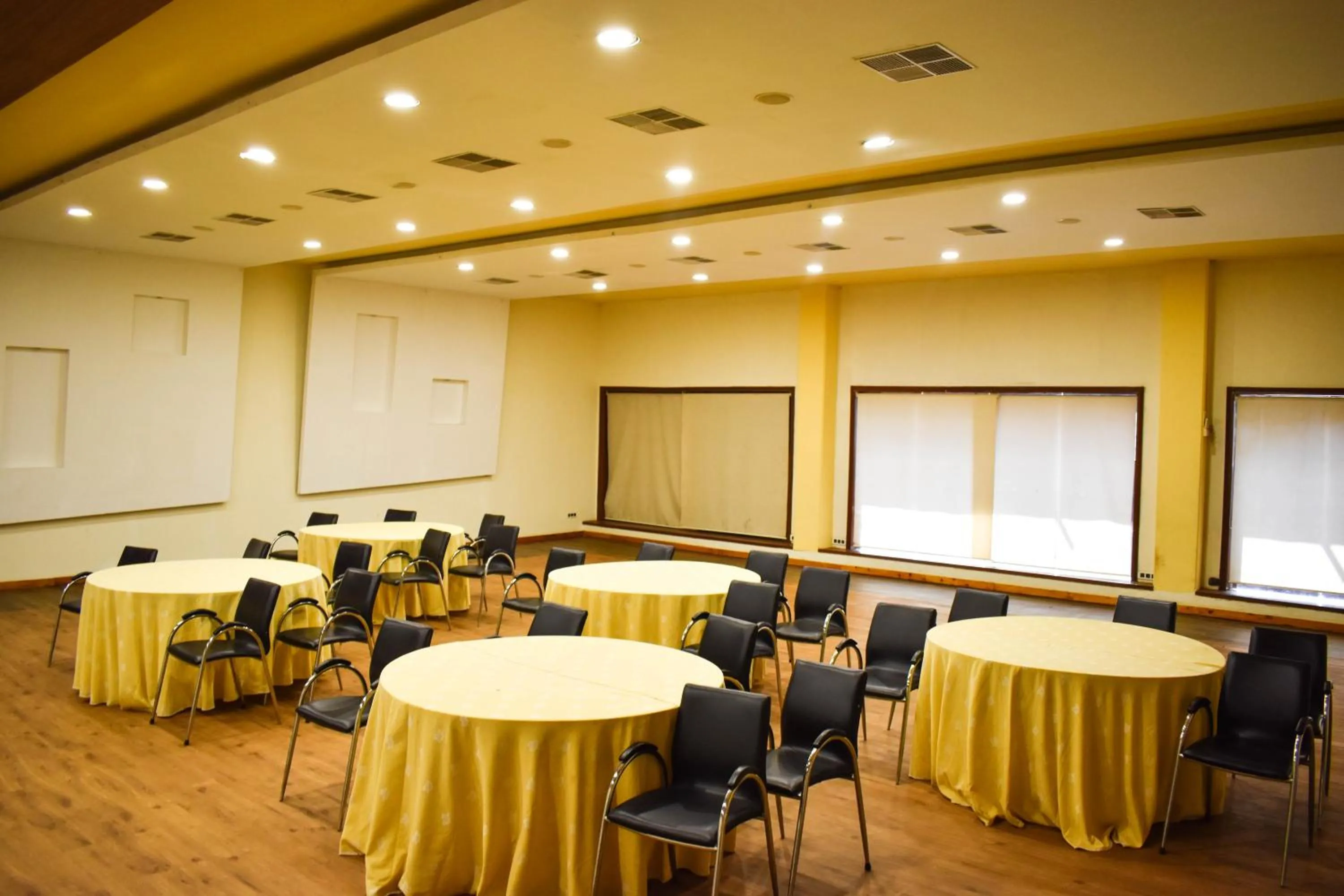 Meeting/conference room in Camel Valley Resort & Spa, Igatpuri