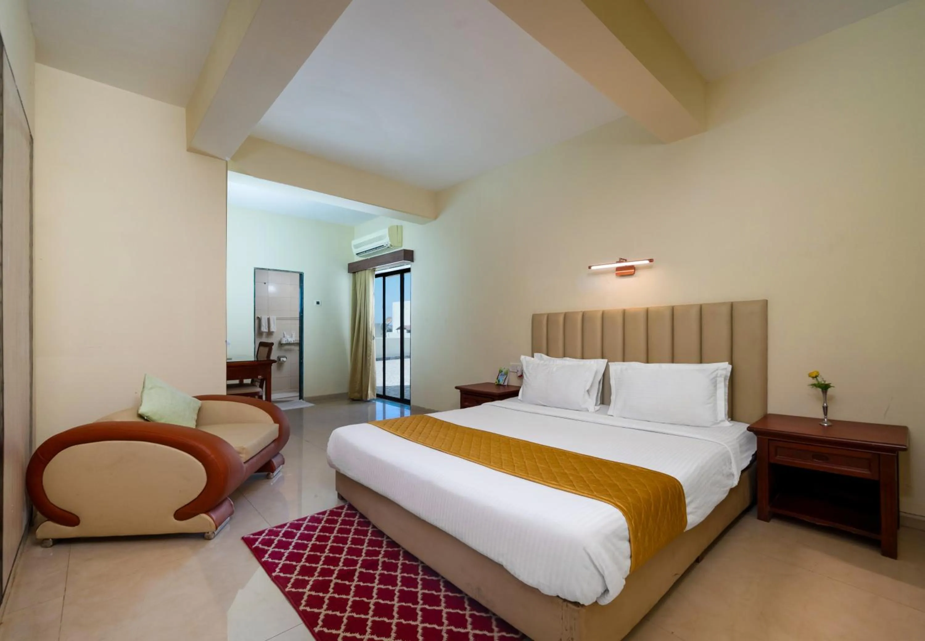 Bedroom, Bed in Camel Valley Resort & Spa, Igatpuri