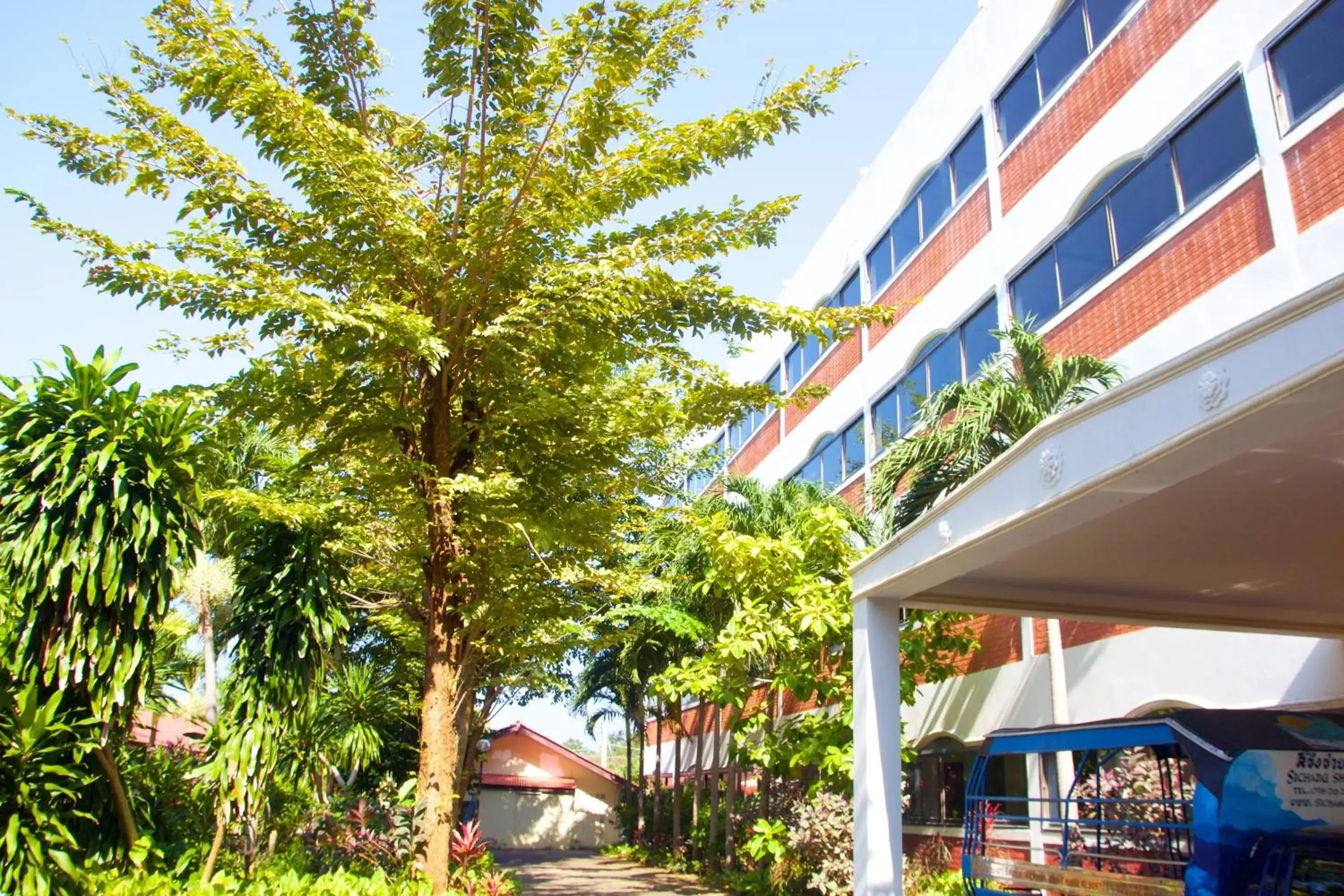 Property building in Sichang Shine Khao Resort Property building in Sichang Shine Khao Resort