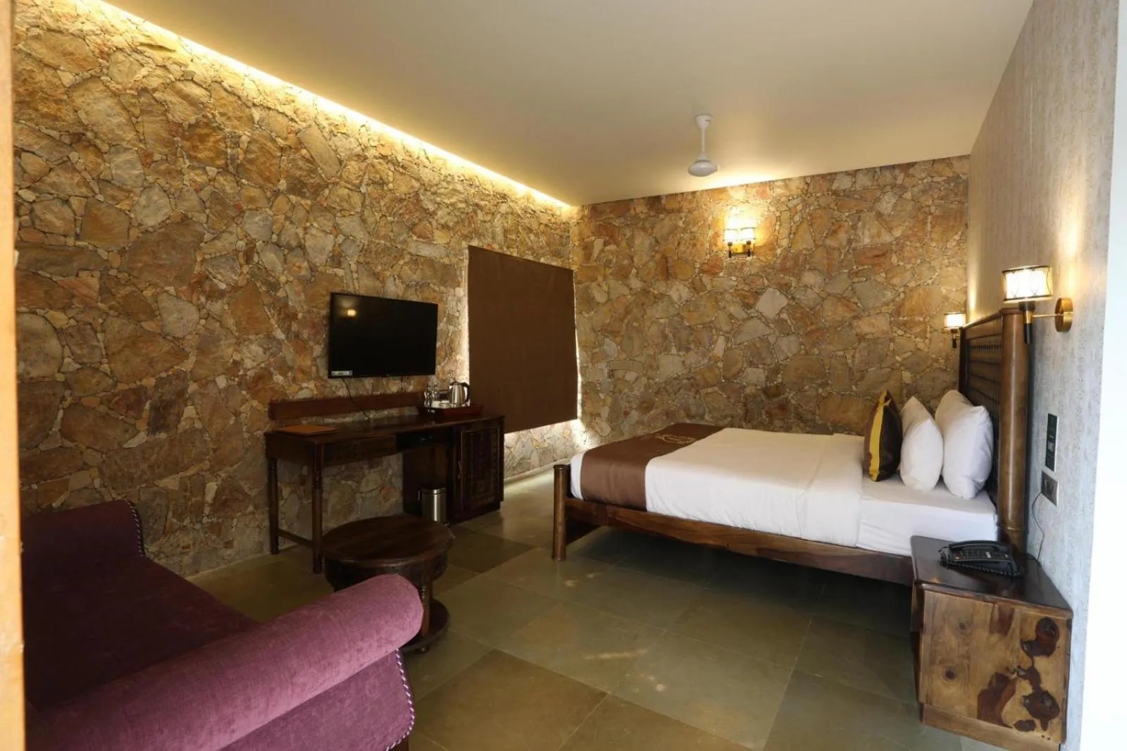 Bed in Vikrama Heritage Resort Pavagadh