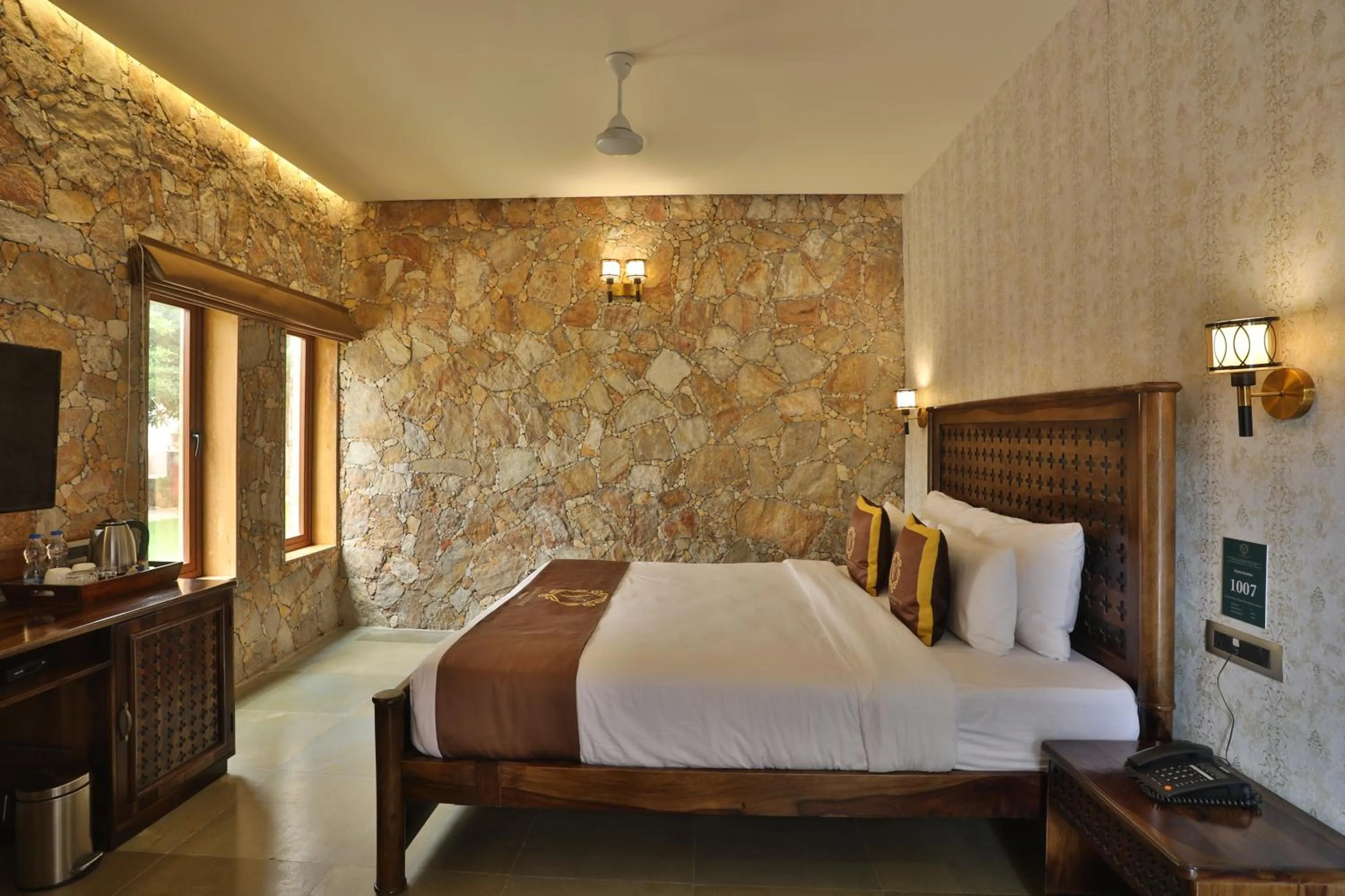 Bedroom, Bed in Vikrama Heritage Resort Pavagadh