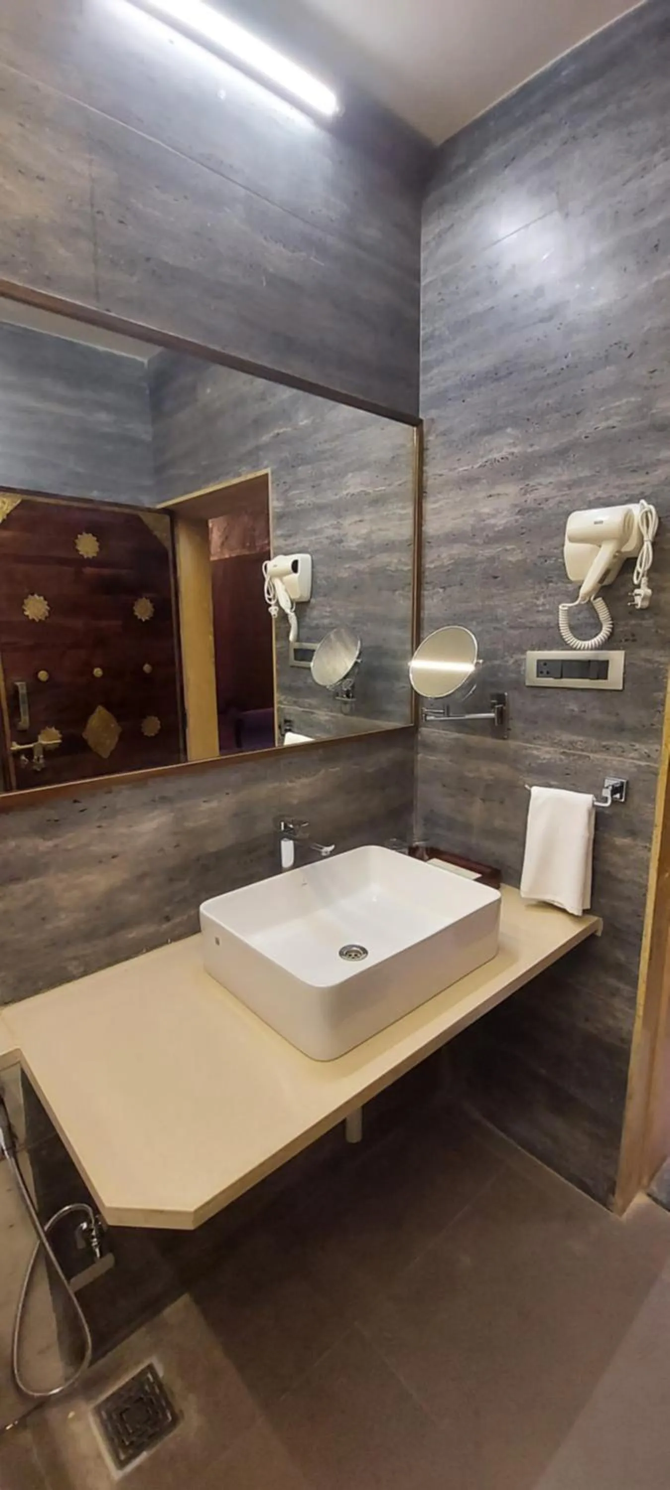 Bathroom in Vikrama Heritage Resort Pavagadh