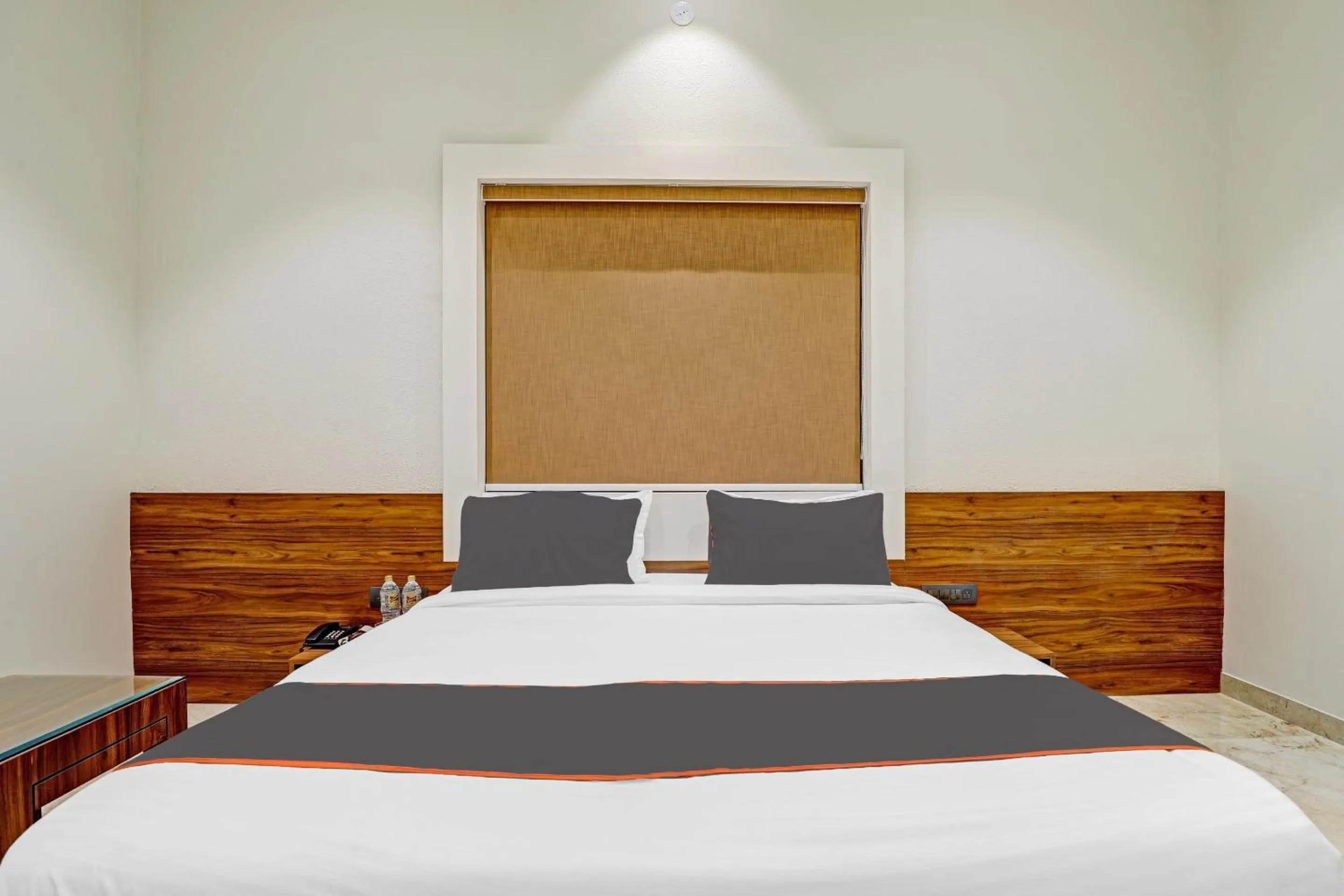 Bed in Ratna Vilas Palace