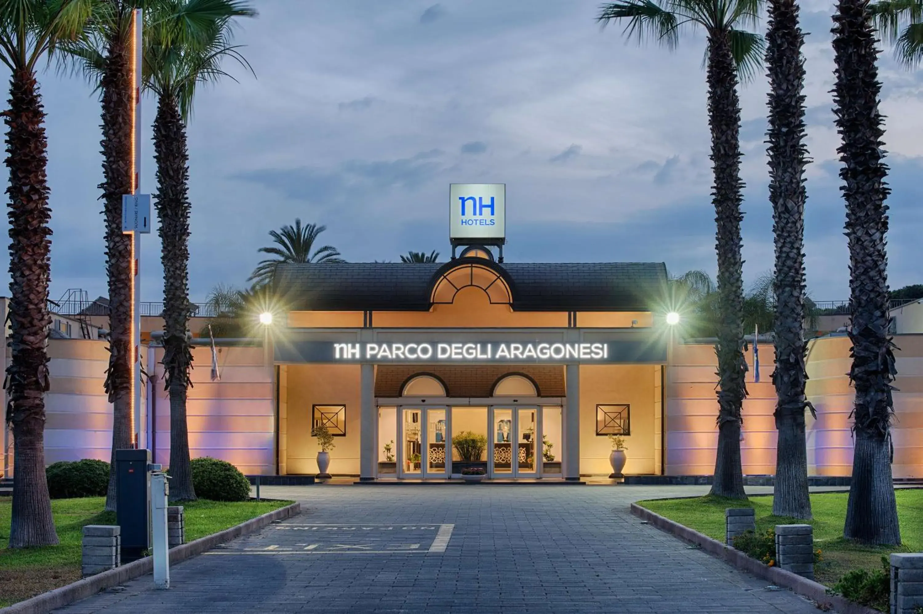 Property building in NH Catania Parco degli Aragonesi Property building in NH Catania Parco degli Aragonesi