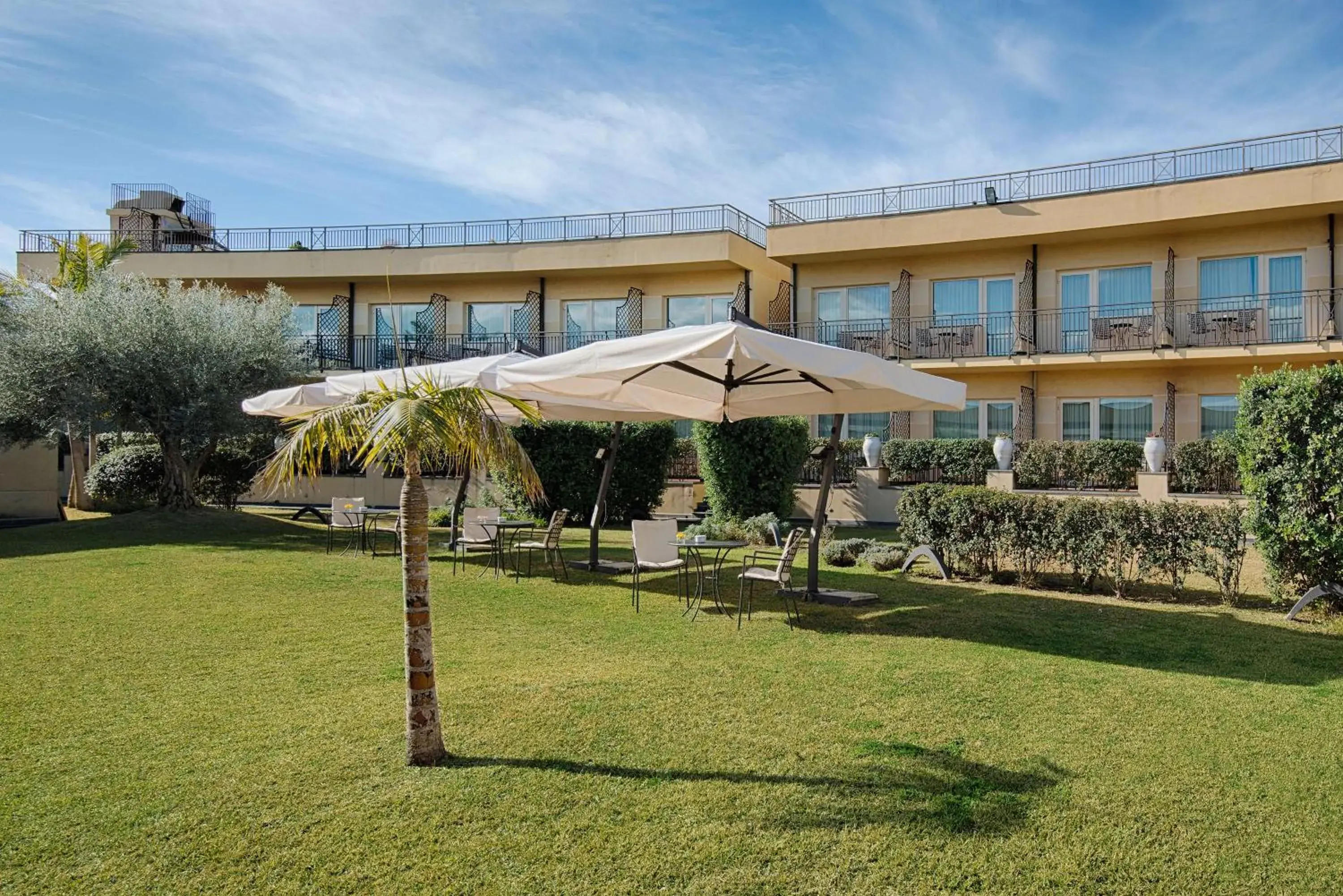 Property building in NH Catania Parco degli Aragonesi Property building in NH Catania Parco degli Aragonesi