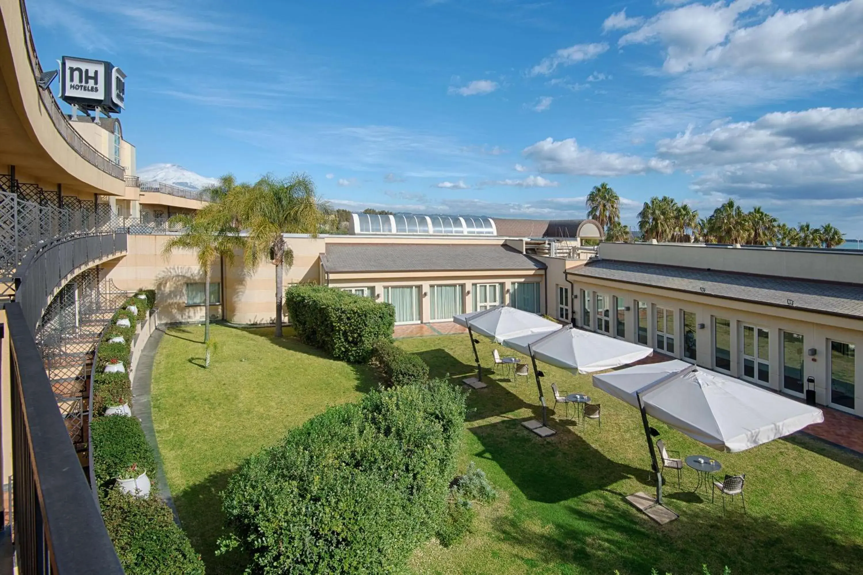 Property building in NH Catania Parco degli Aragonesi Property building in NH Catania Parco degli Aragonesi