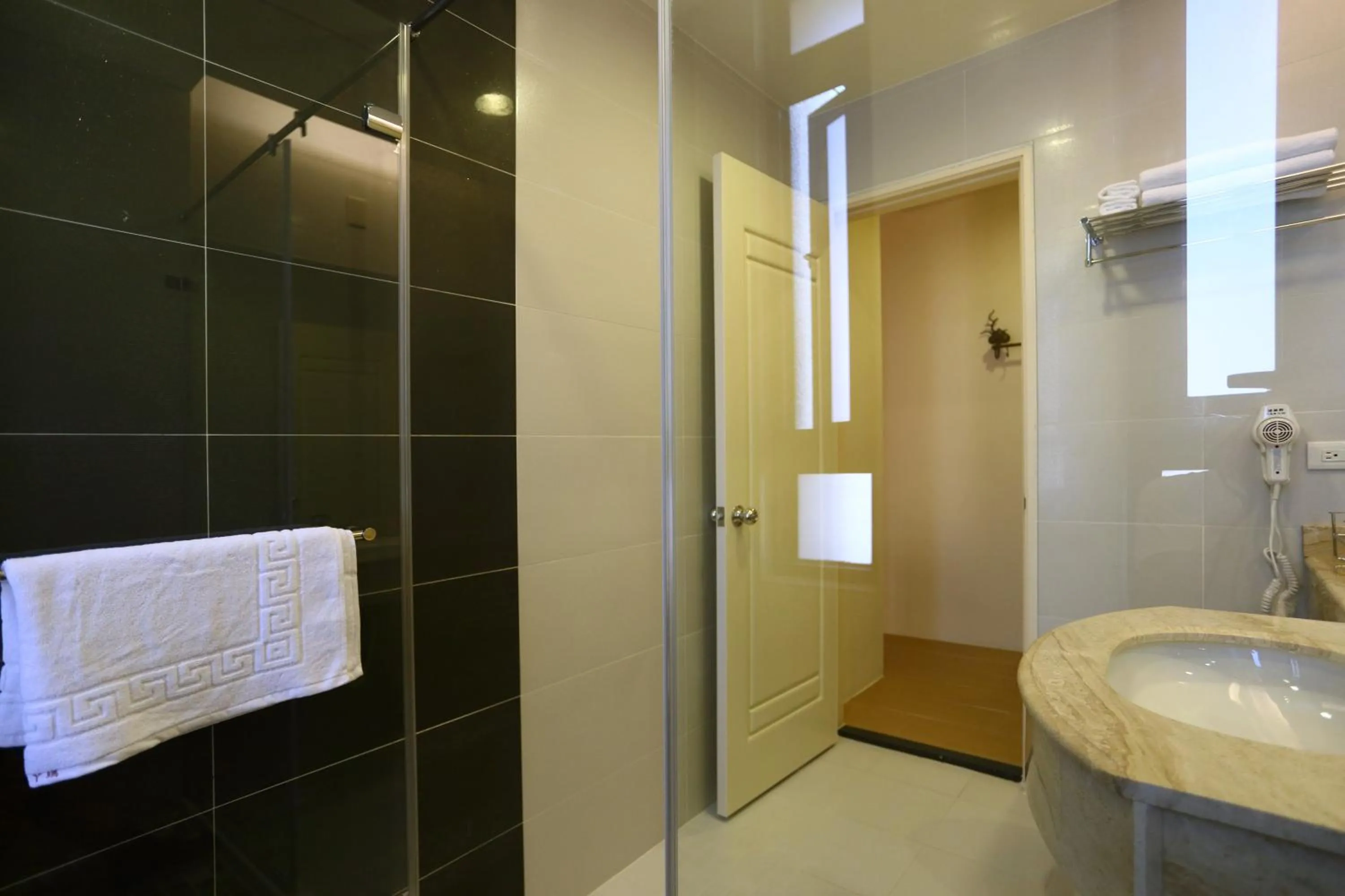 Bathroom in Pulamayama