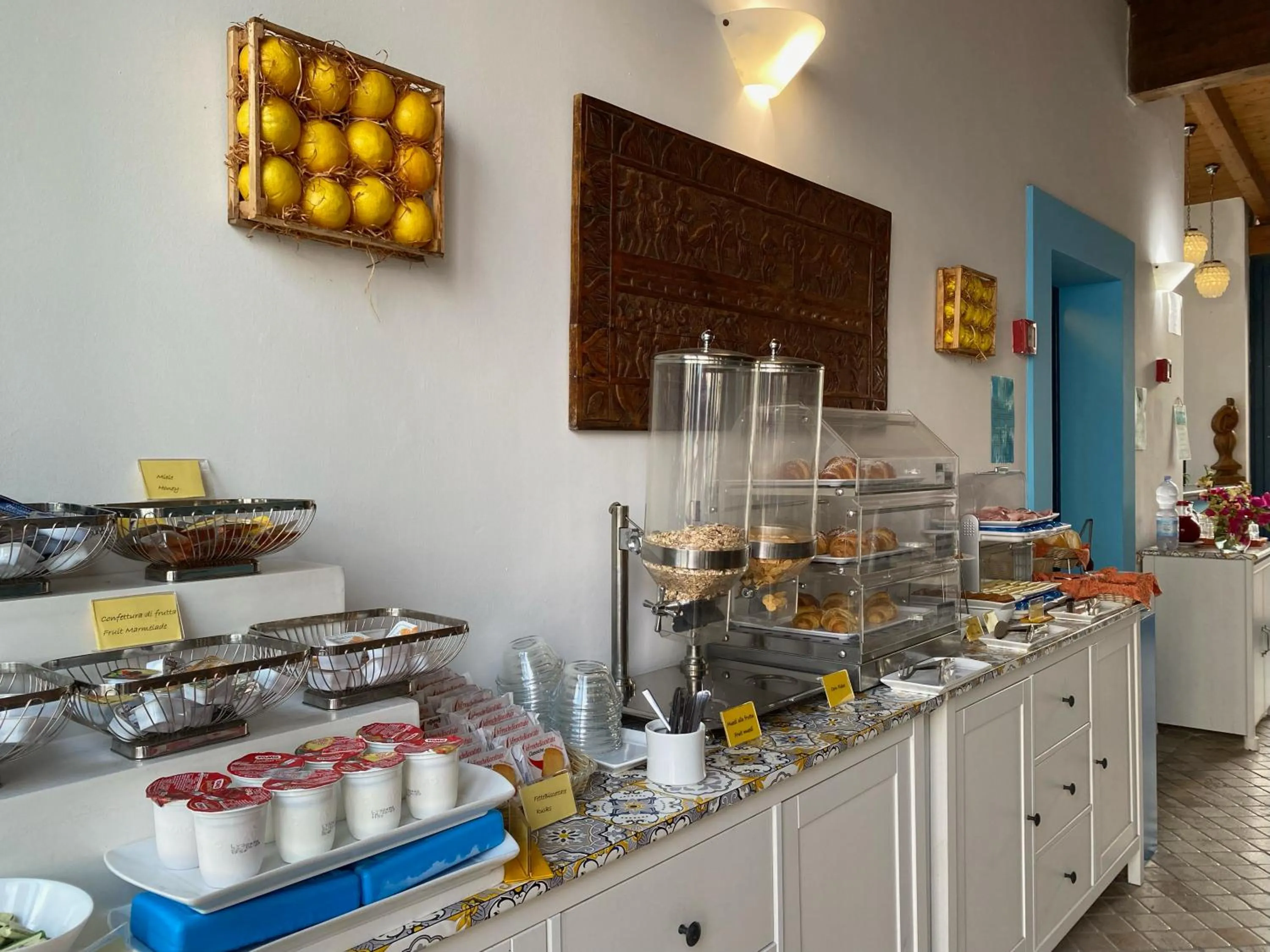 Breakfast in Hotel Aura