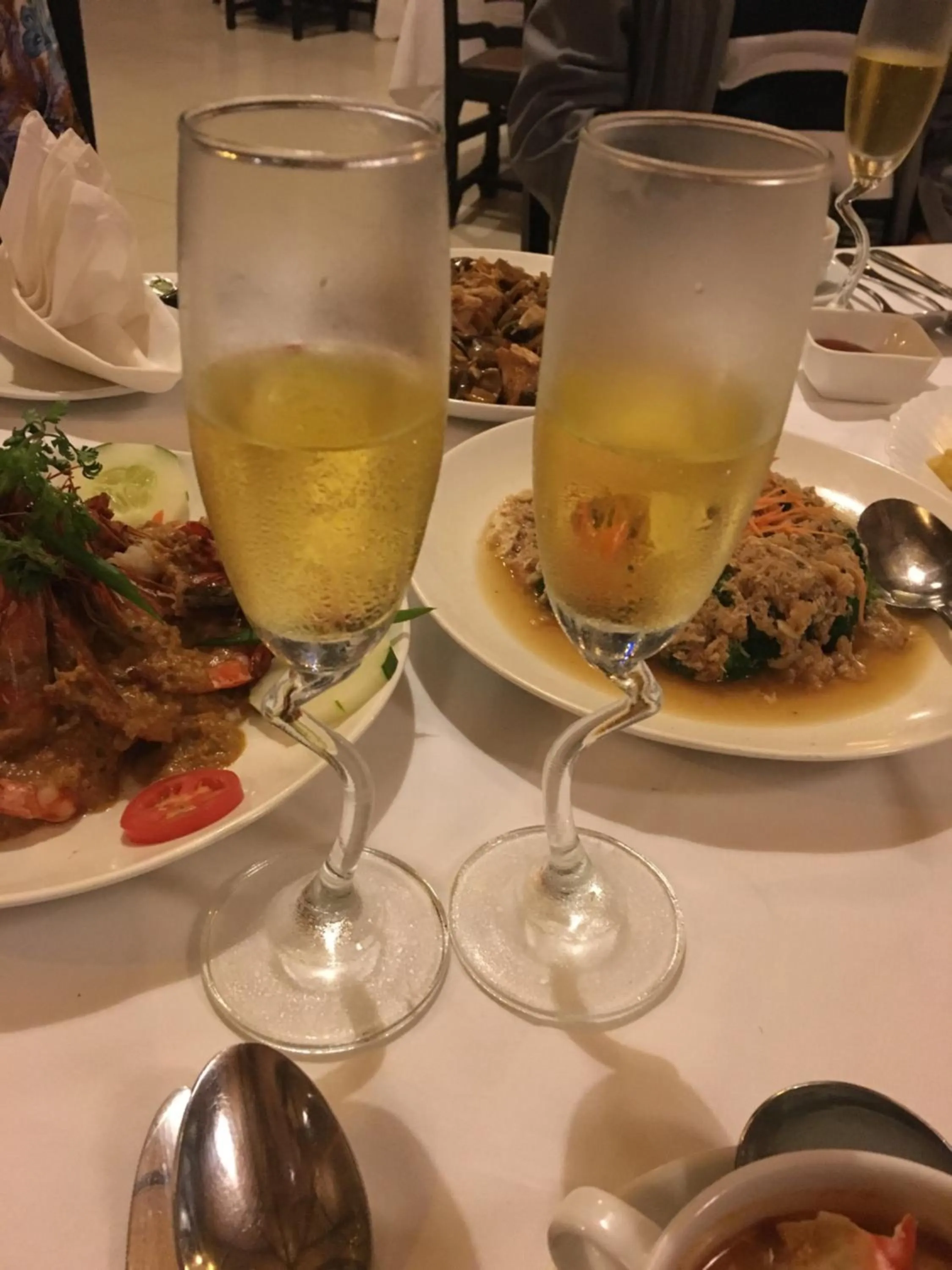 Restaurant/places to eat in Emerald Sea Resort