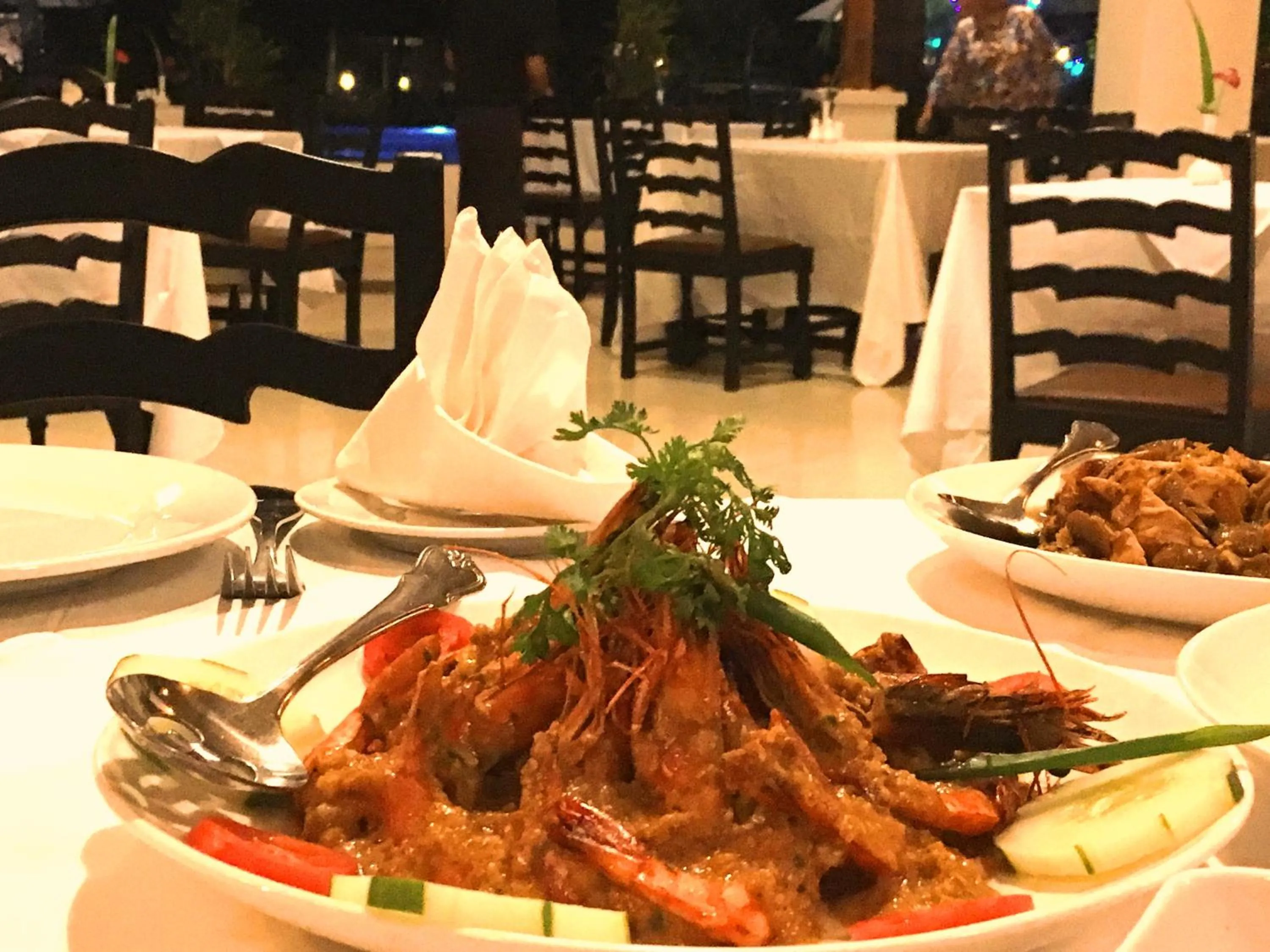 Restaurant/places to eat in Emerald Sea Resort