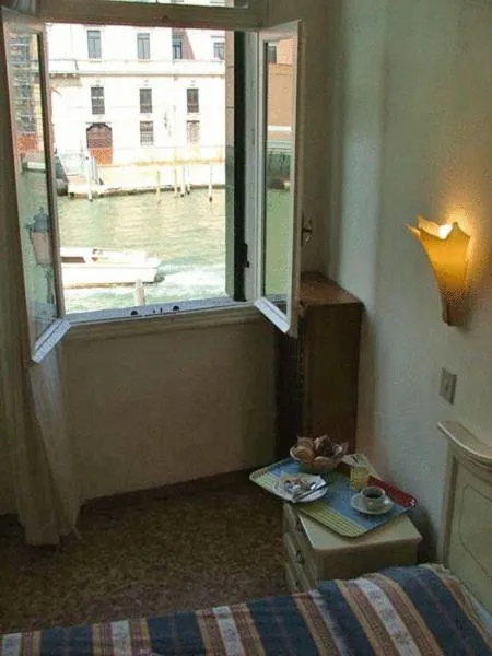 View (from property/room), Bed in Hotel Airone