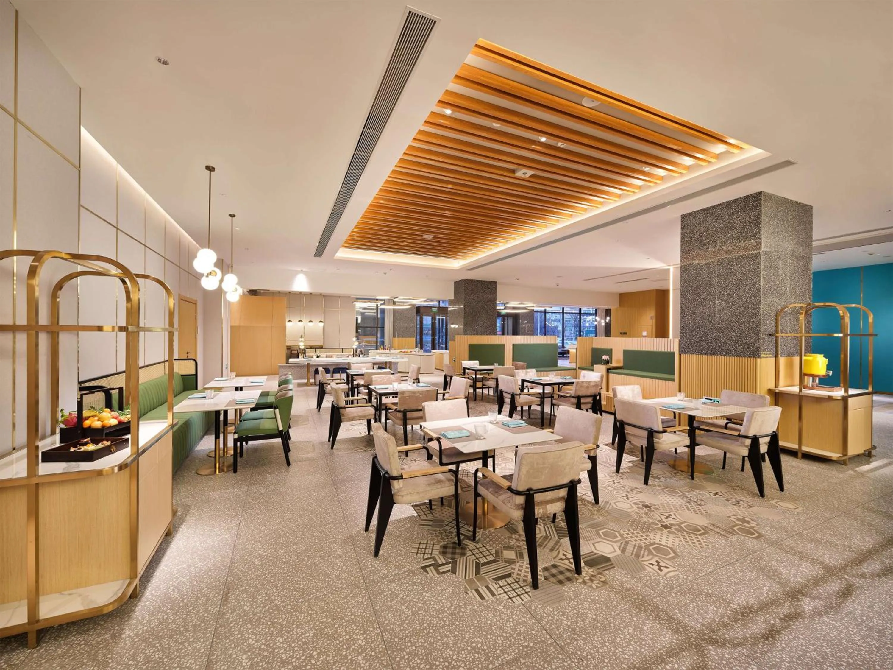 Restaurant/places to eat in Hilton Garden Inn Anshan