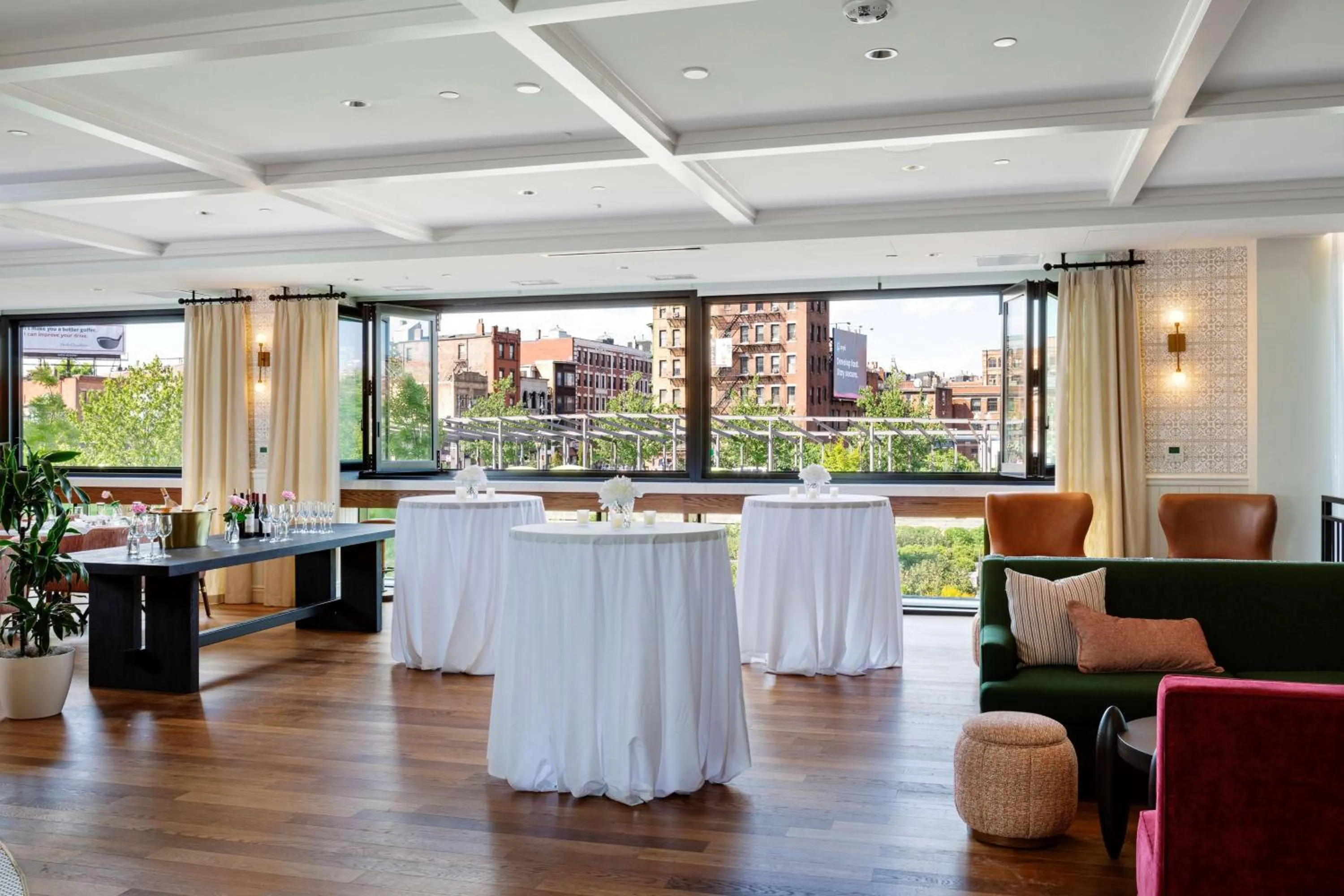 Dining area in Canopy By Hilton Boston Downtown
