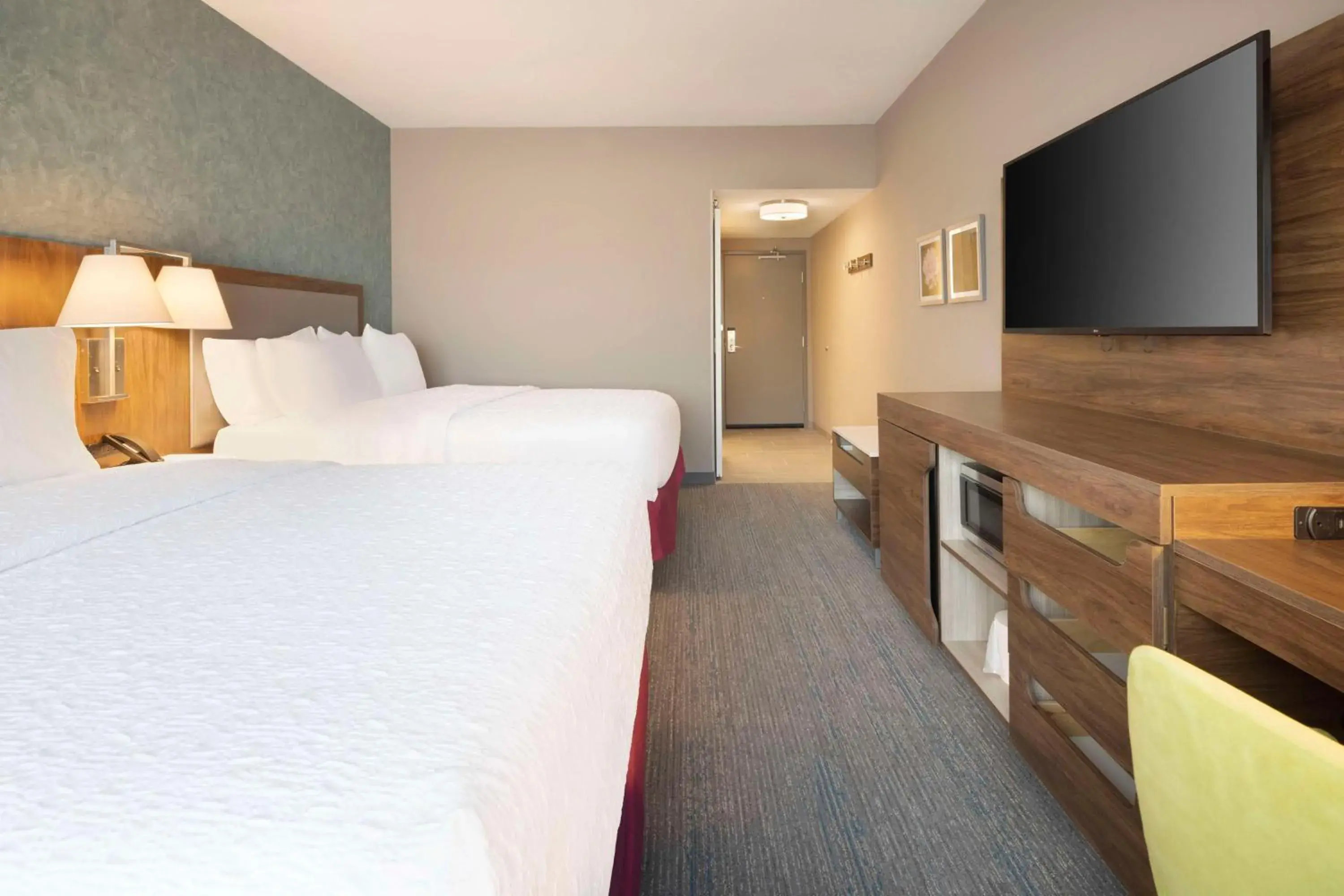 Queen Room with Two Queen Beds in Hampton Inn Clovis, Nm Queen Room with Two Queen Beds in Hampton Inn Clovis, Nm