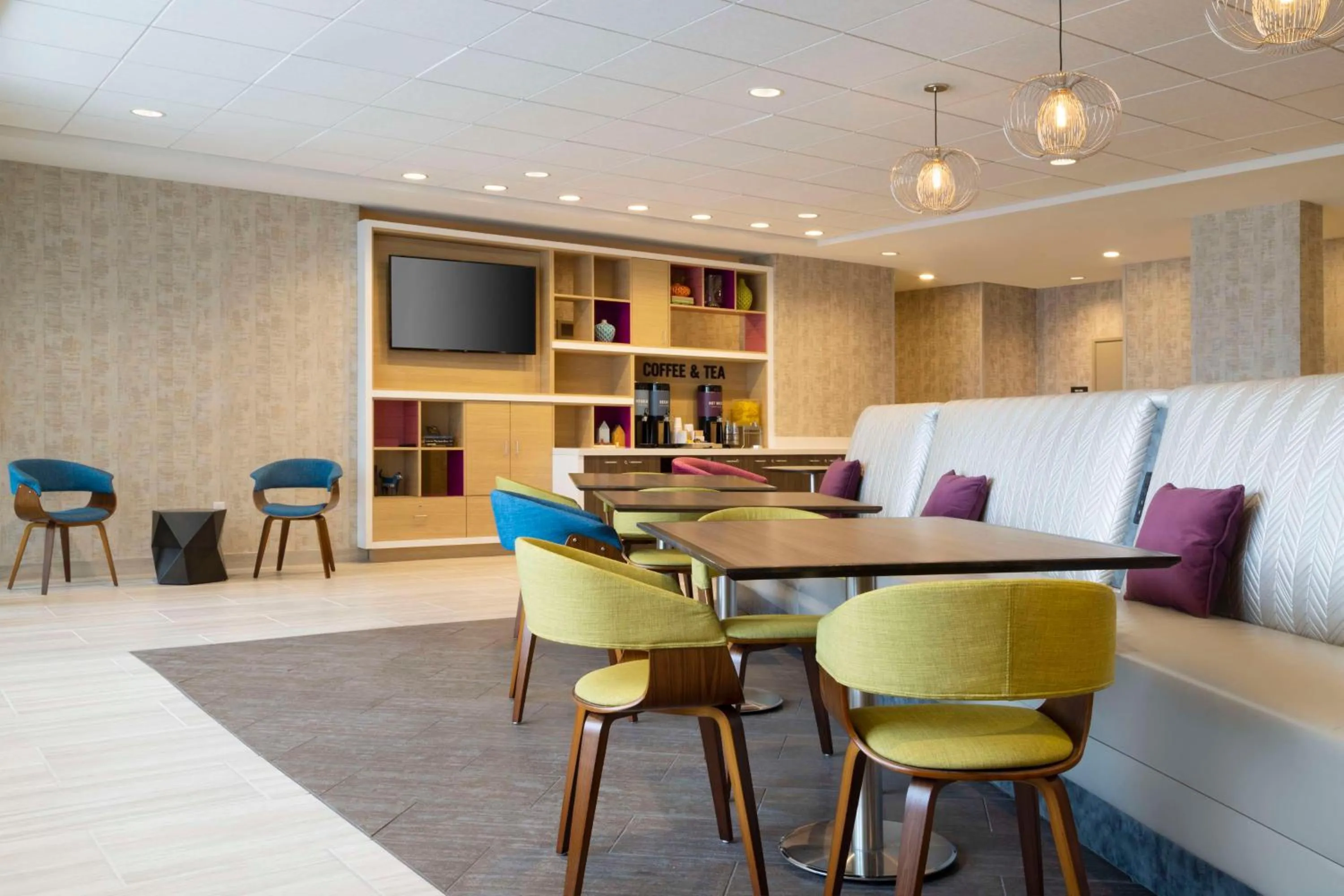 Lobby or reception in Home2 Suites By Hilton Clovis