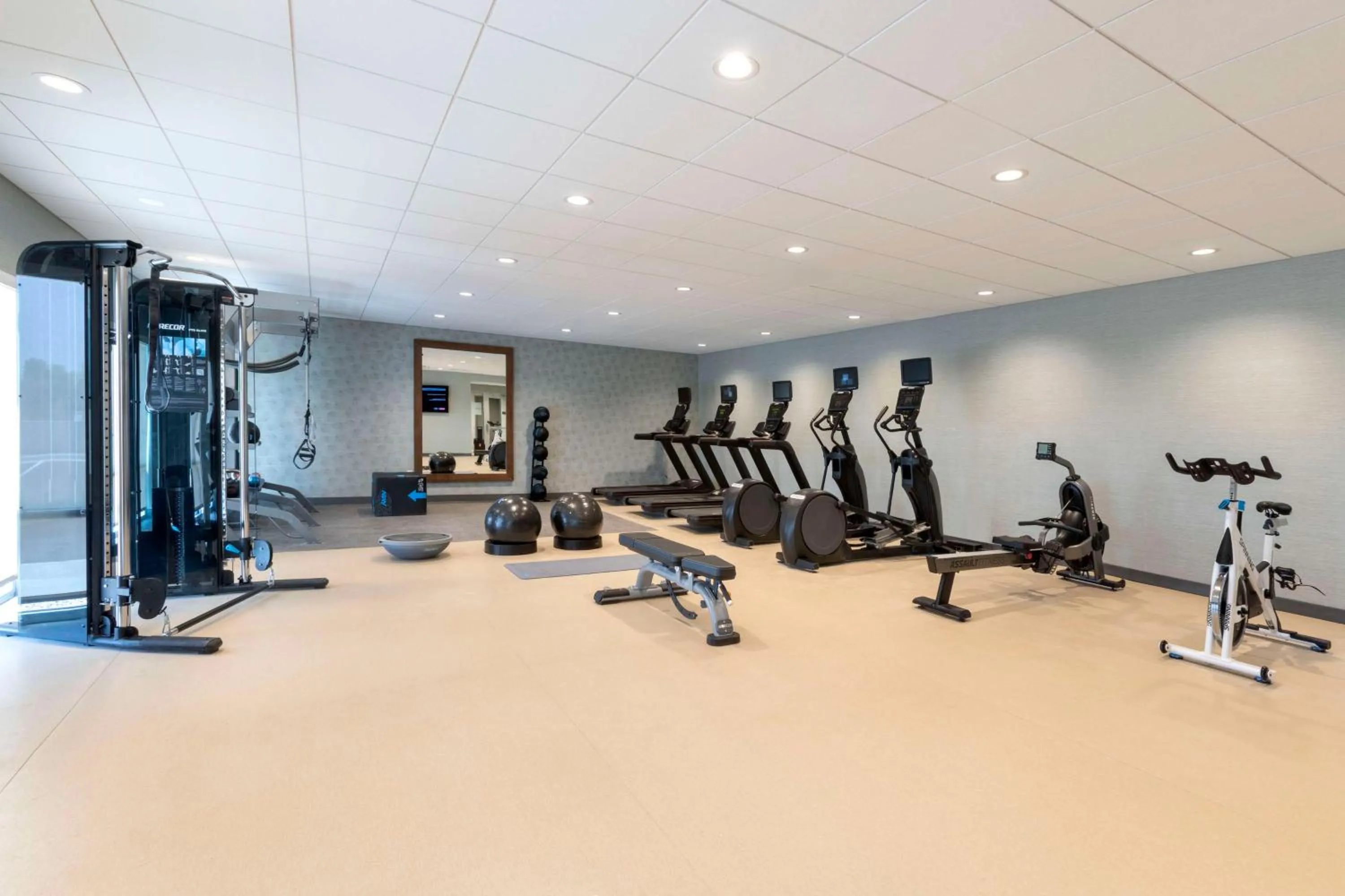 Fitness centre/facilities in Home2 Suites By Hilton Clovis