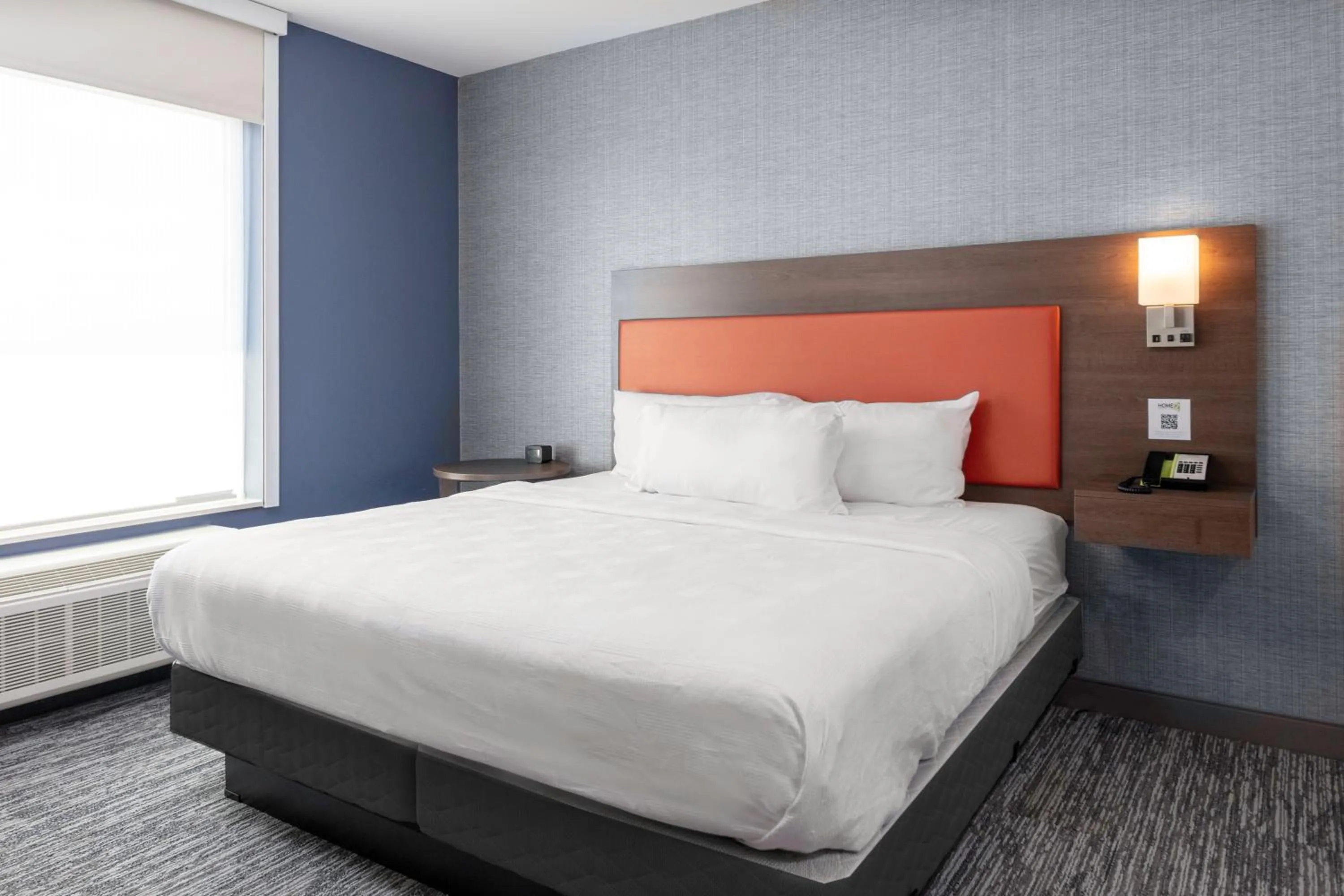 Bed in Home2 Suites By Hilton Northville Detroit