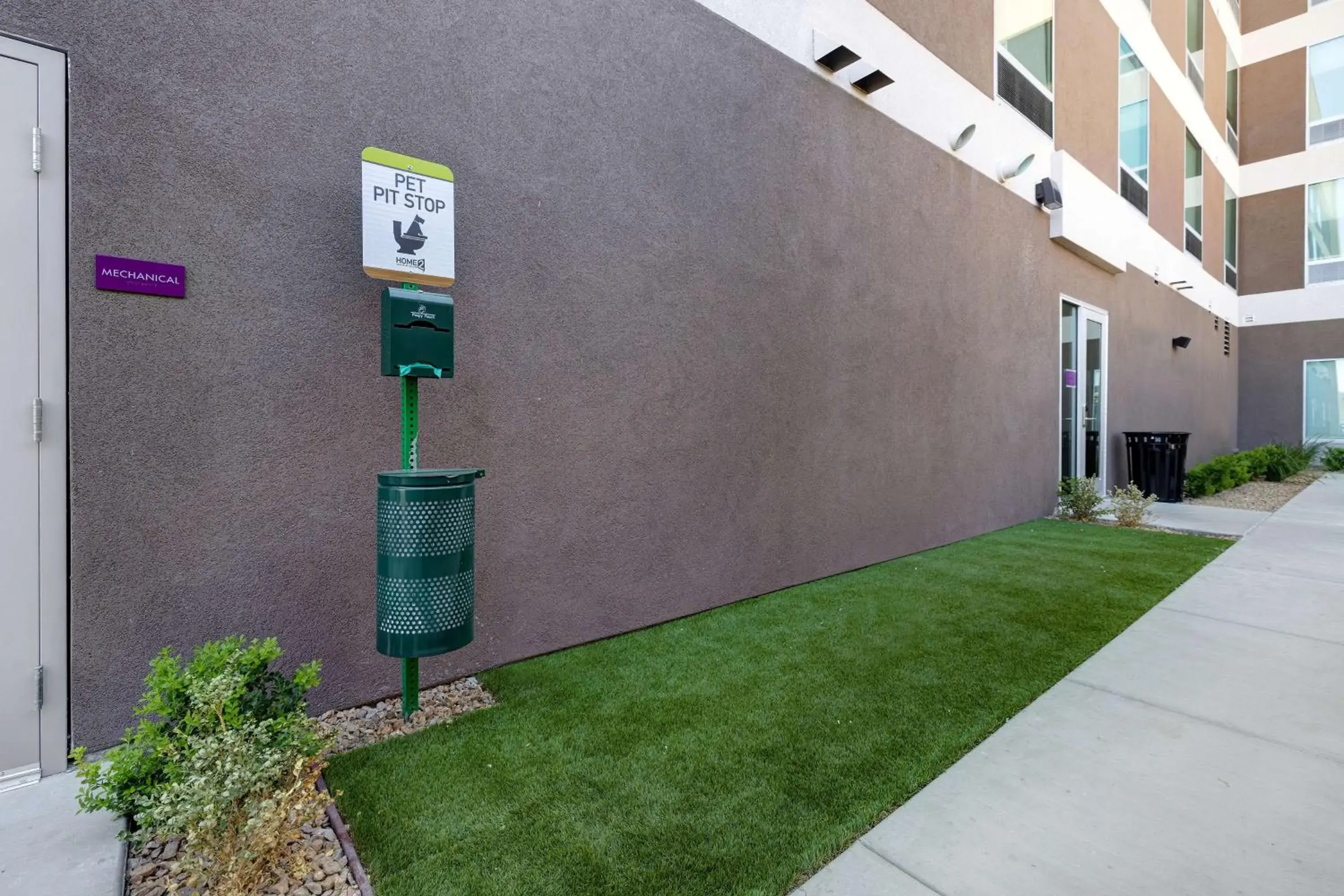 Property building in Home2 Suites By Hilton Las Vegas Northwest Property building in Home2 Suites By Hilton Las Vegas Northwest