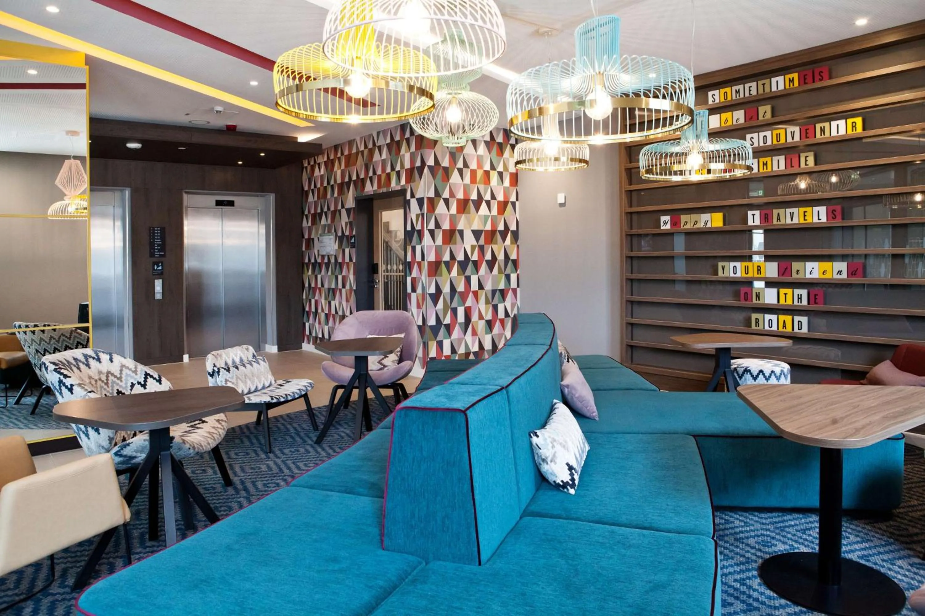 Lobby or reception in Hampton By Hilton Regensburg