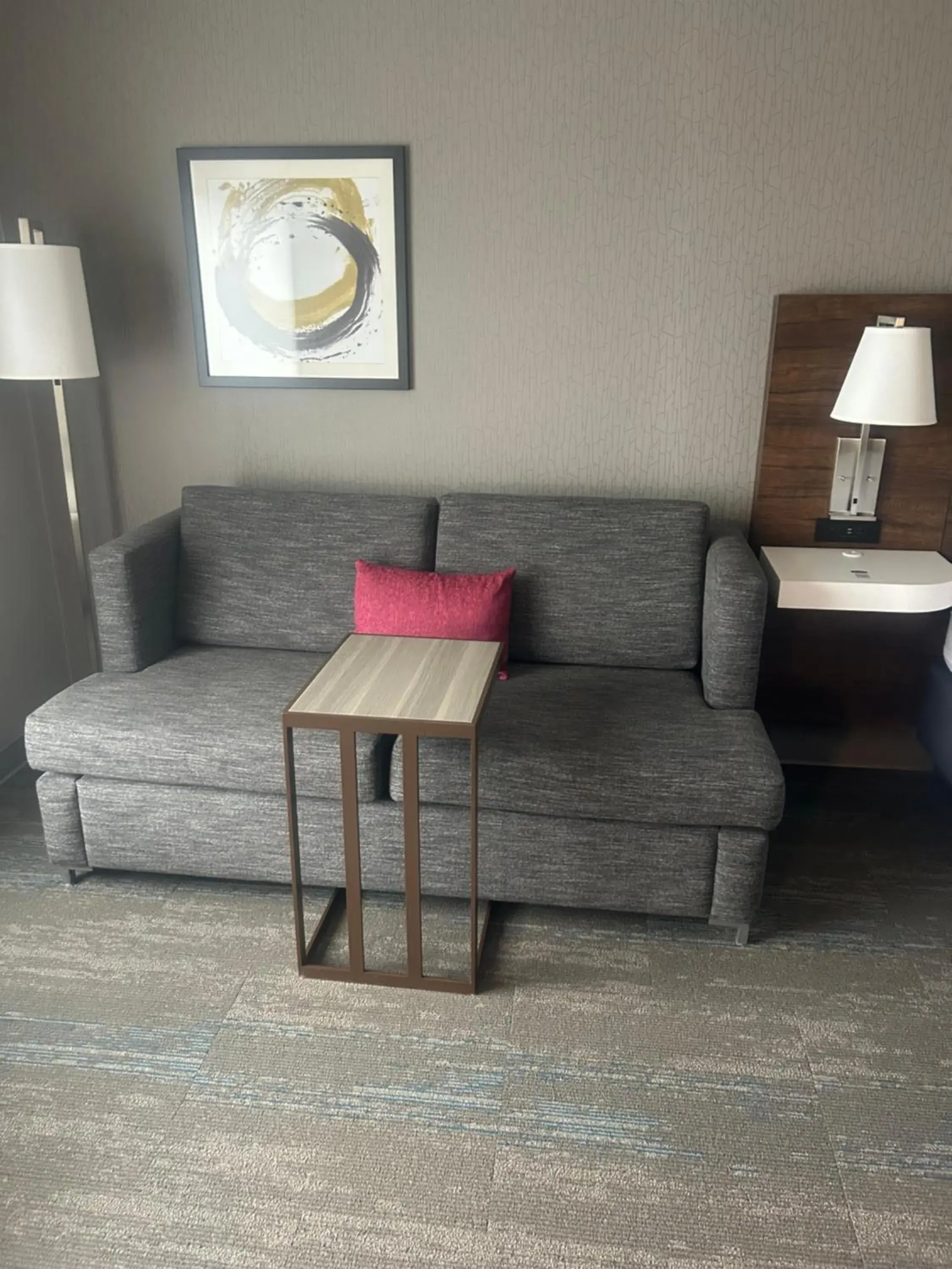 Living room in Hampton Inn By Hilton Kingston Living room in Hampton Inn By Hilton Kingston