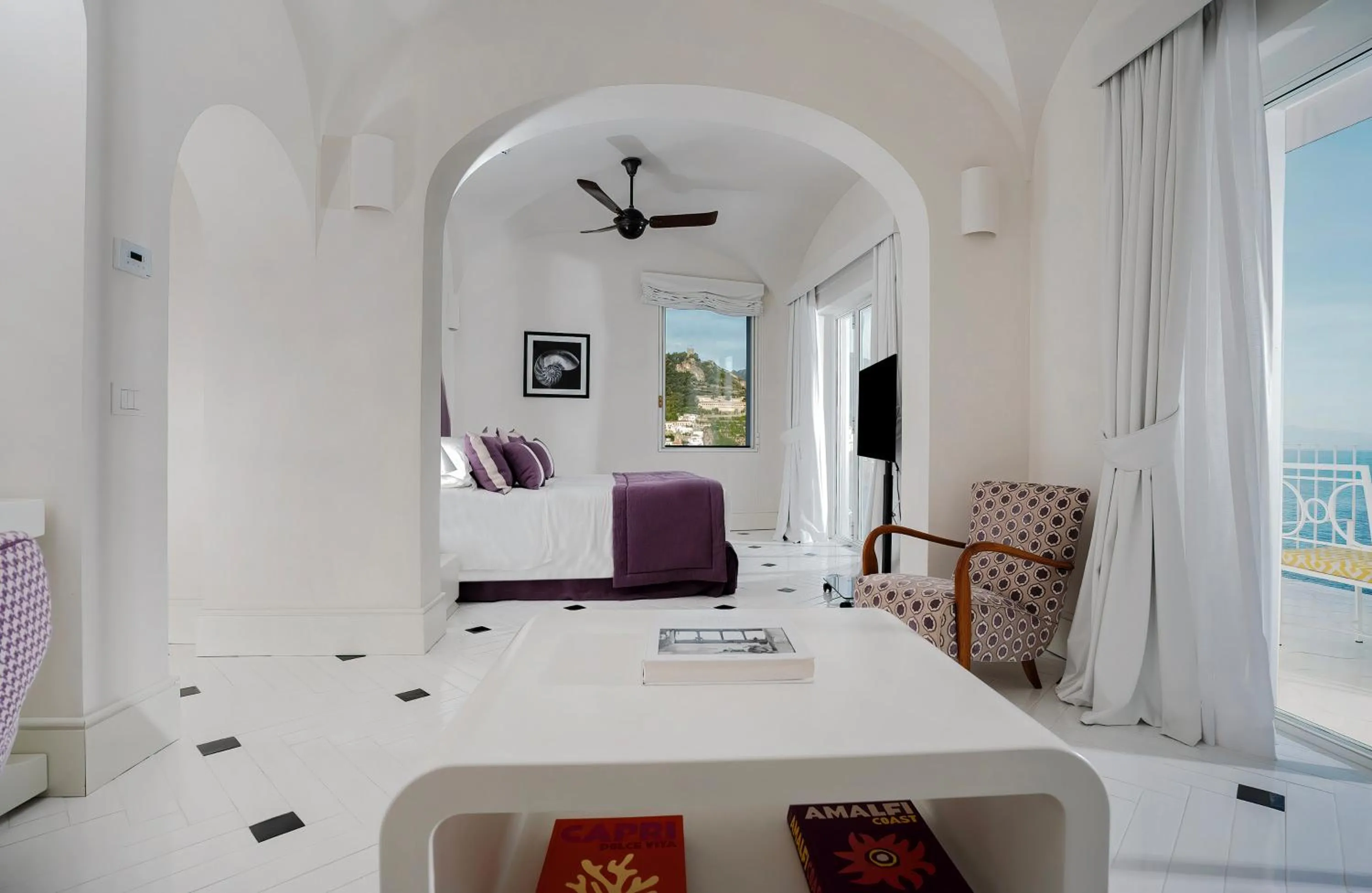 Bedroom in Hotel Miramalfi