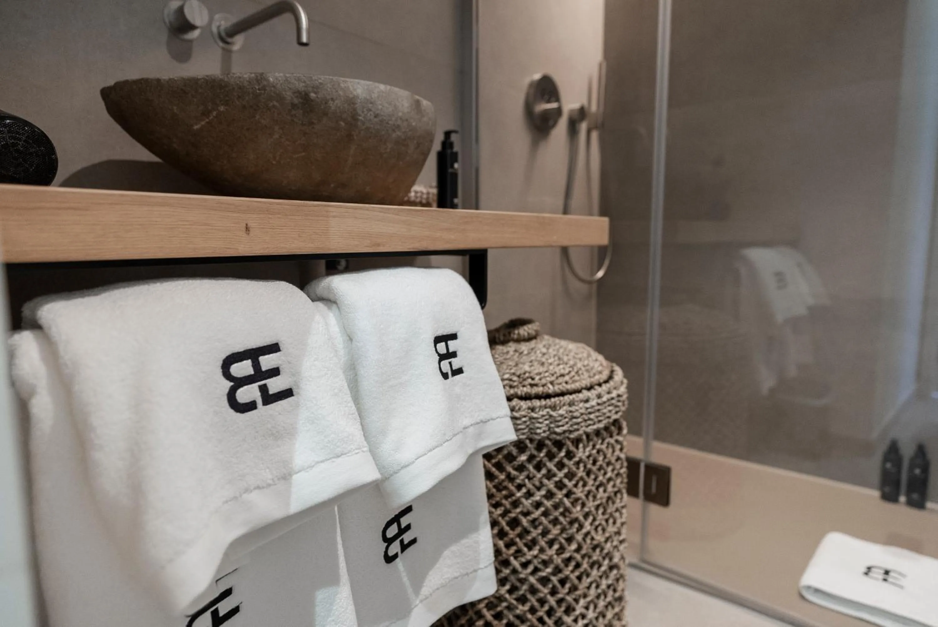 Shower in BTFL Living, Luxury Residences Antwerp, Zirkstraat