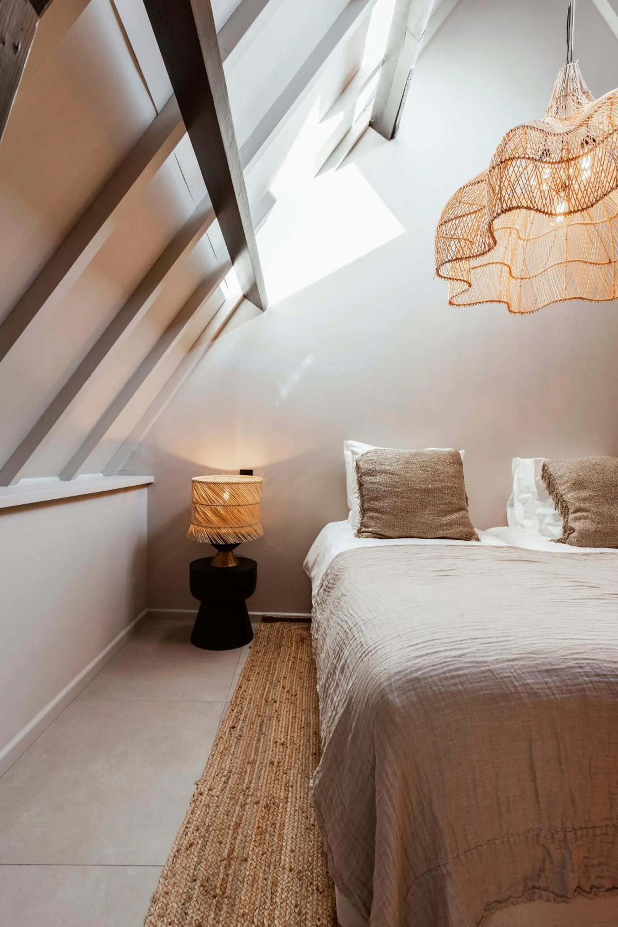 Bed in BTFL Living, Luxury Residences Antwerp, Zirkstraat