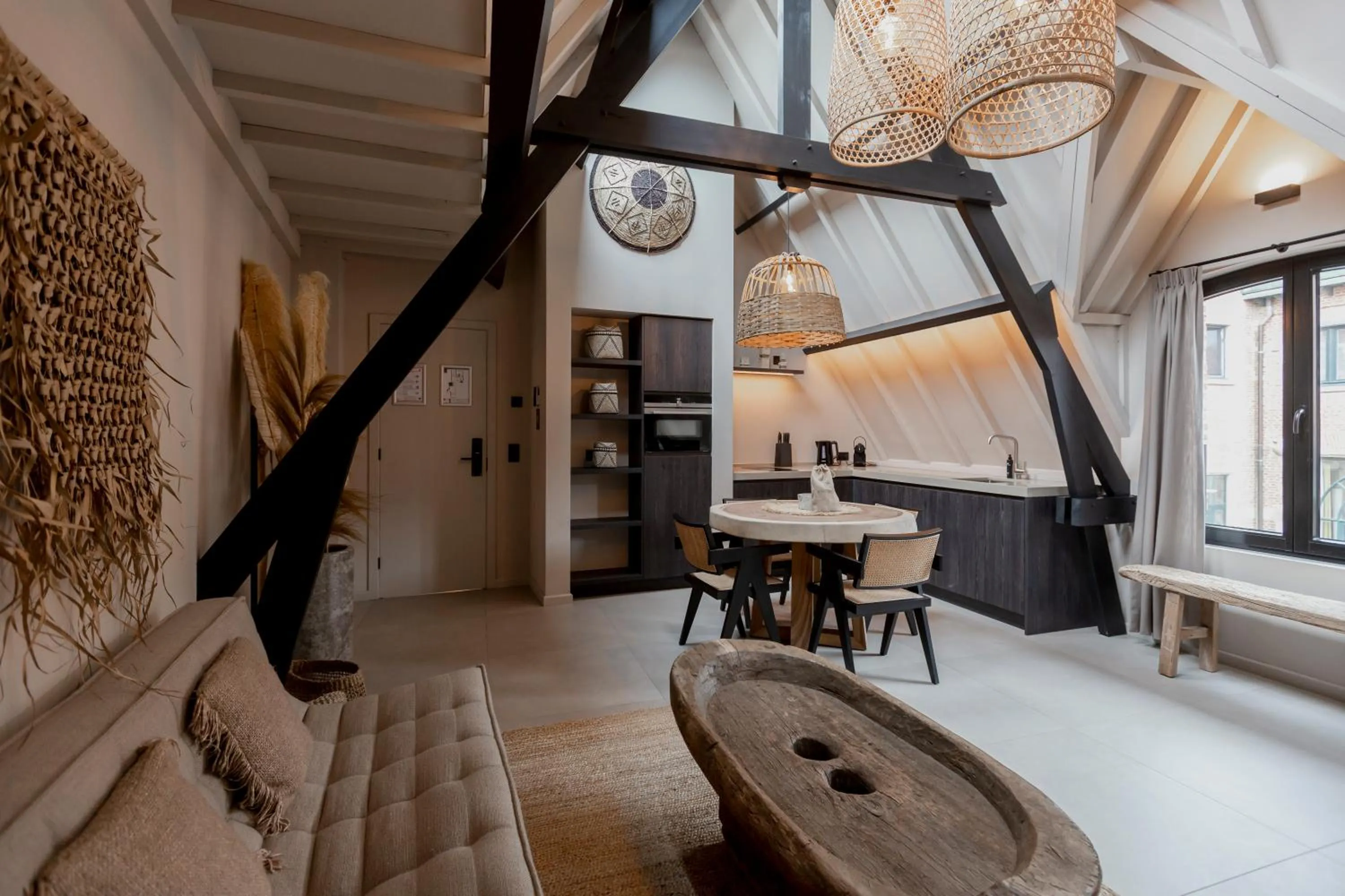 Photo of the whole room, Bed in BTFL Living, Luxury Residences Antwerp, Zirkstraat