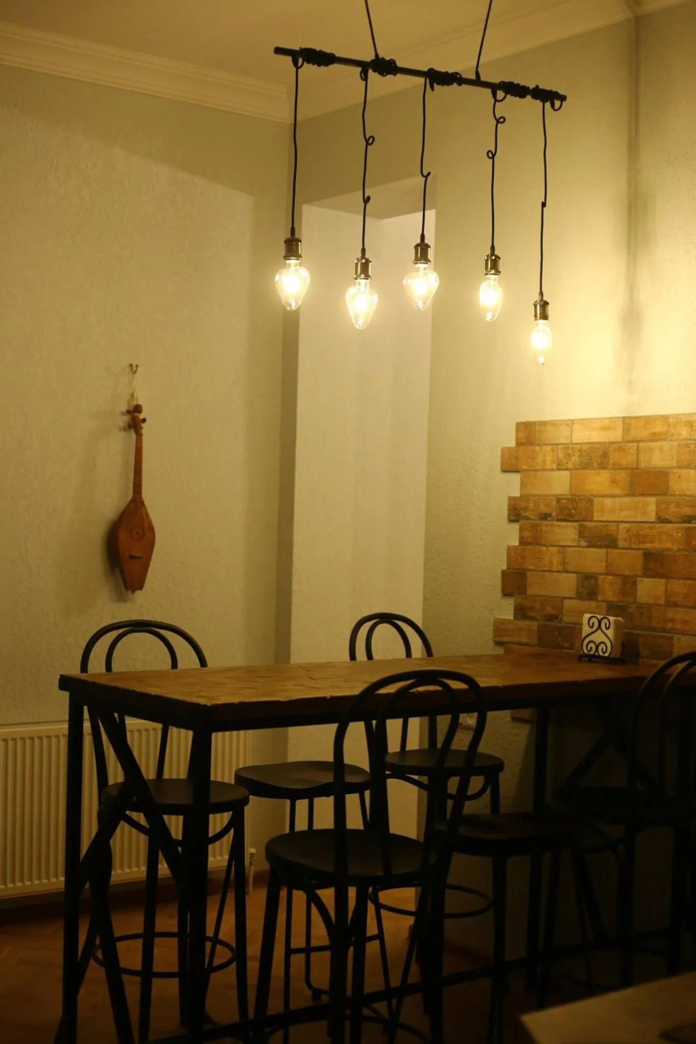 Dining area in Hostel Nomad
