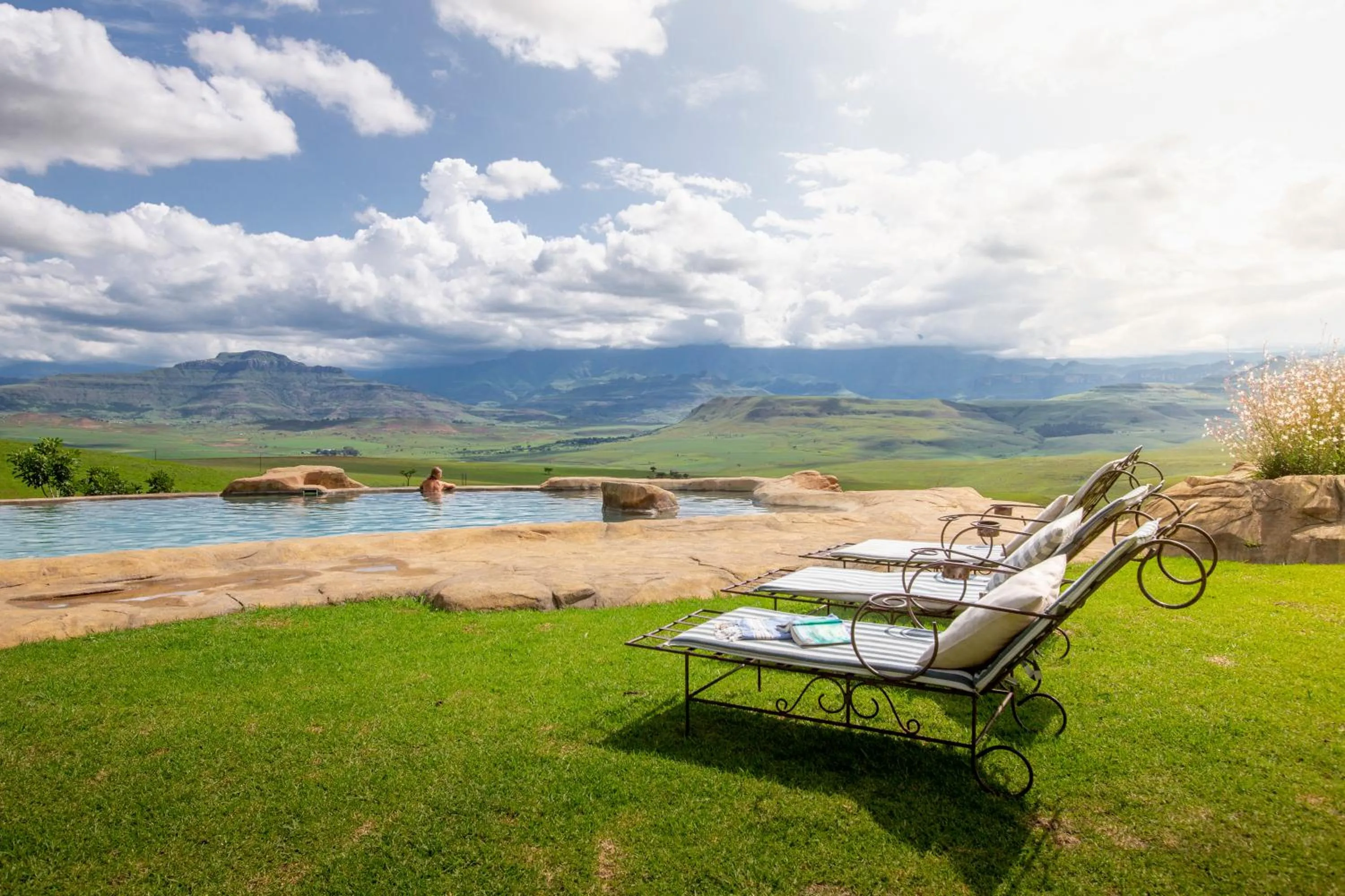 Pool view in Berghouse and Cottages