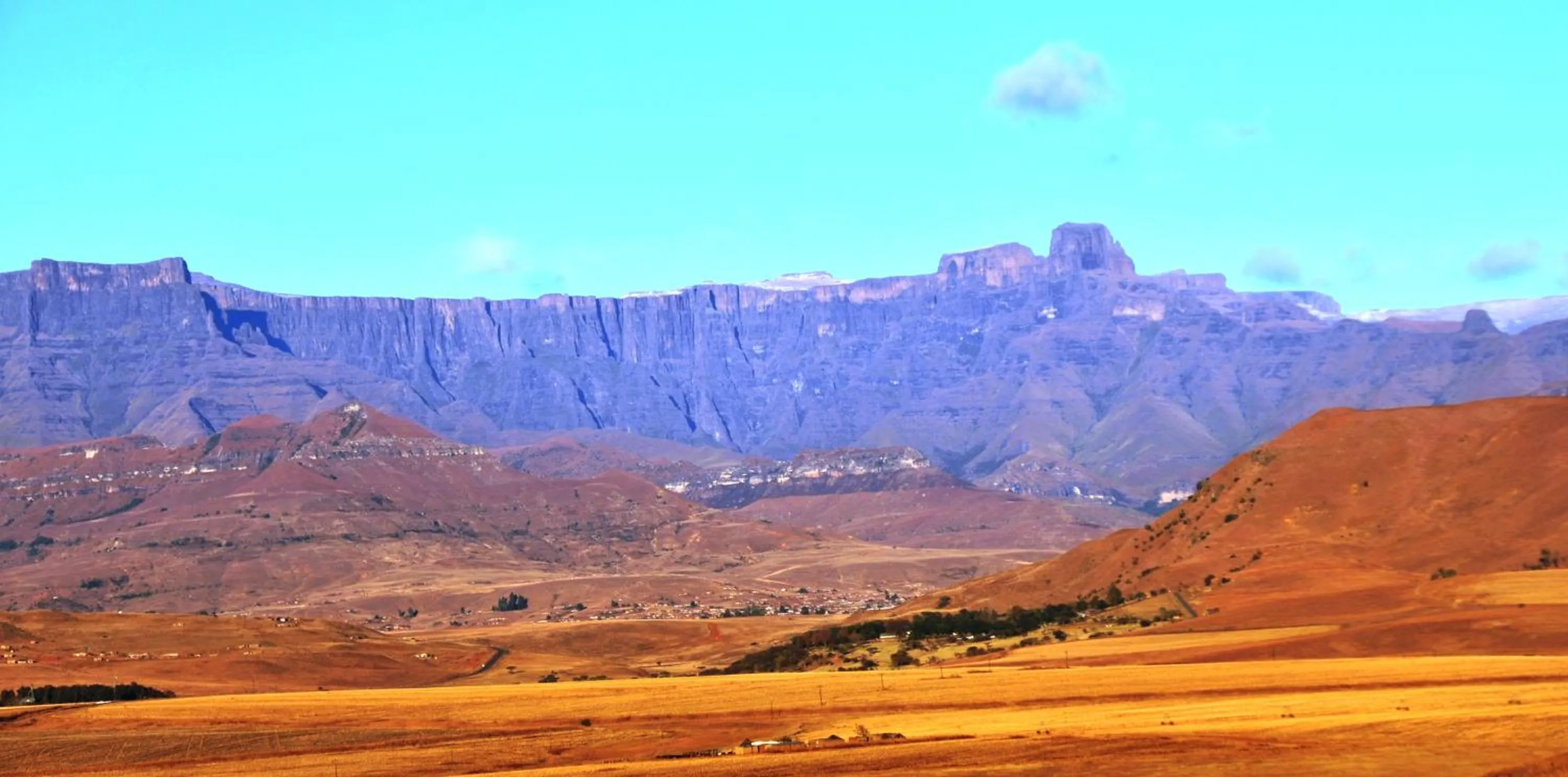 Mountain view in Berghouse and Cottages