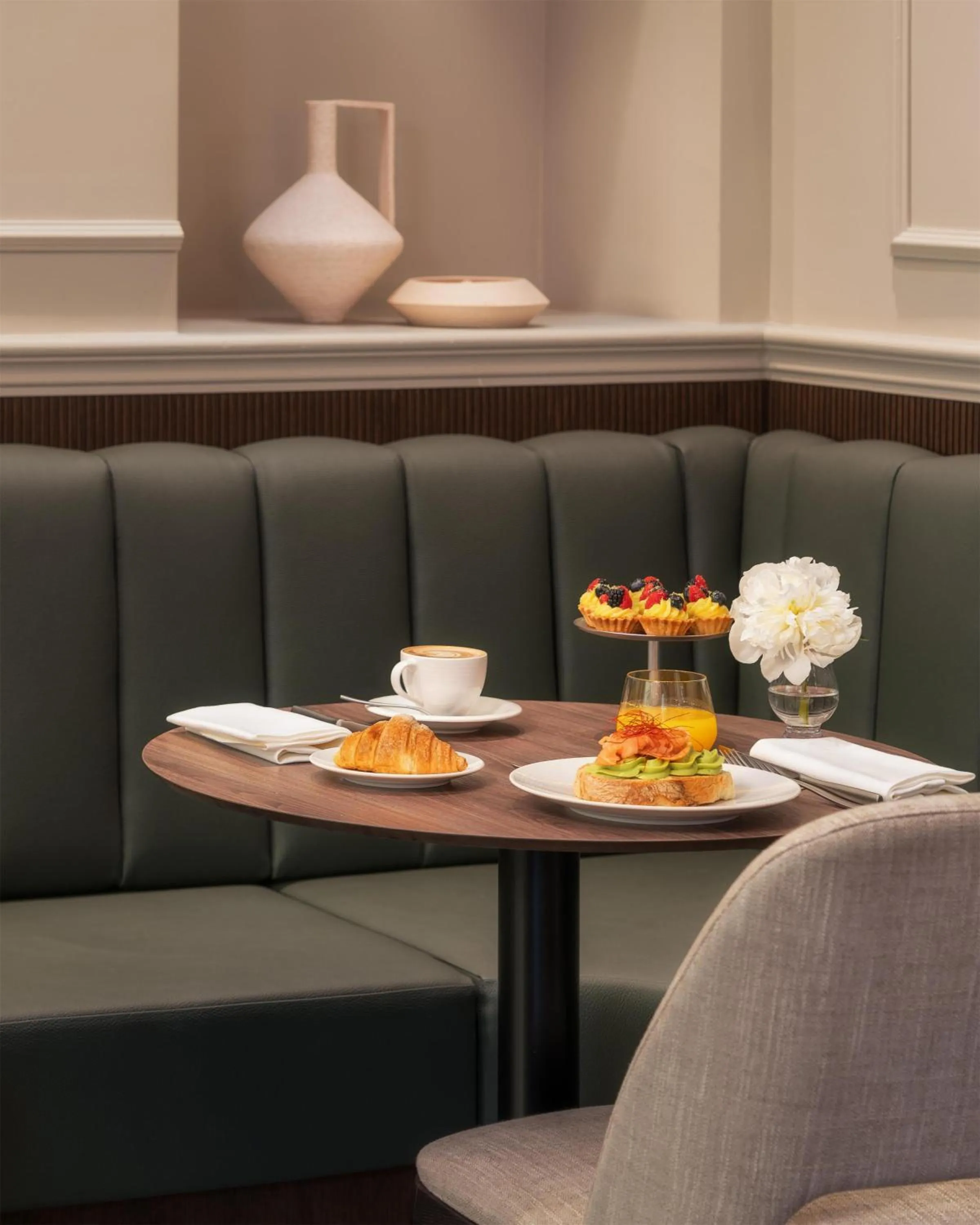 Food and drinks in WorldHotel Casati 18