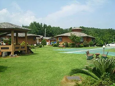 Facade/entrance in Angkure Pension
