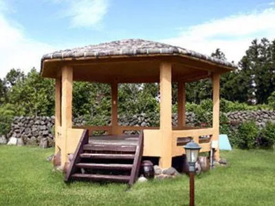 Facade/entrance in Angkure Pension