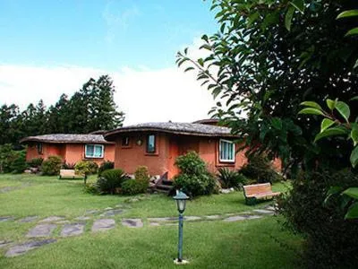 Facade/entrance in Angkure Pension