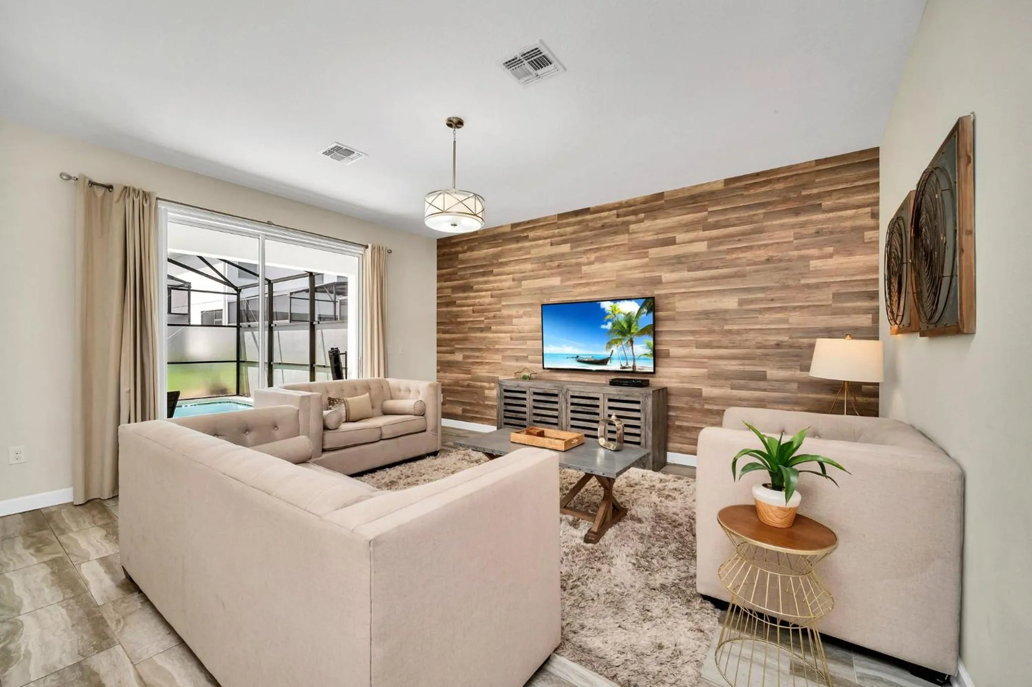 Gorgeous, Modern Home wPrivate Pool