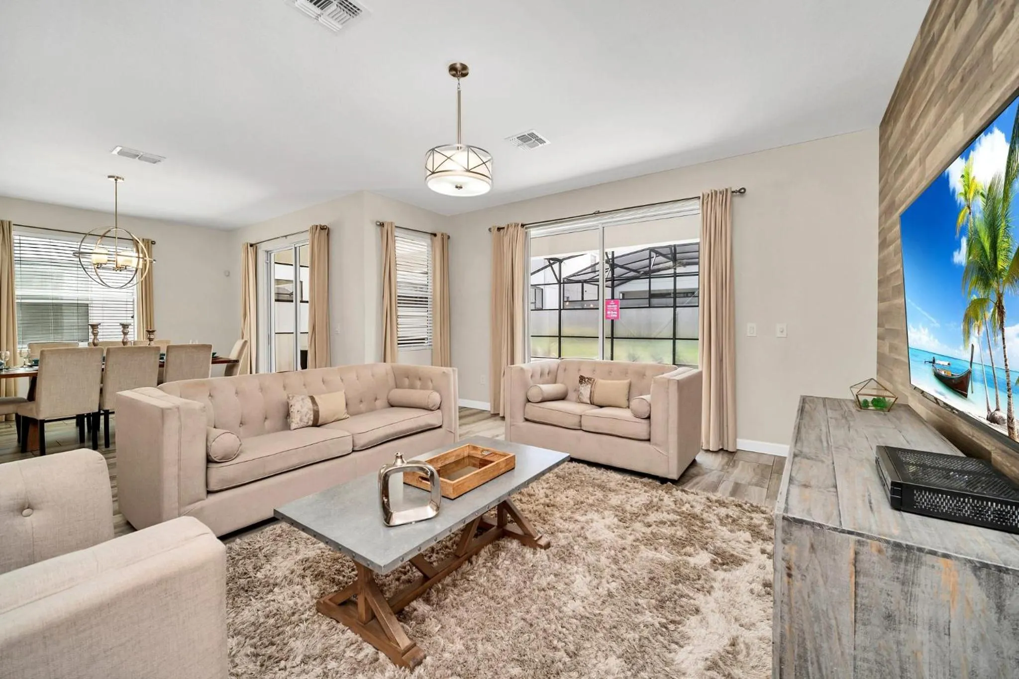 Gorgeous, Modern Home wPrivate Pool