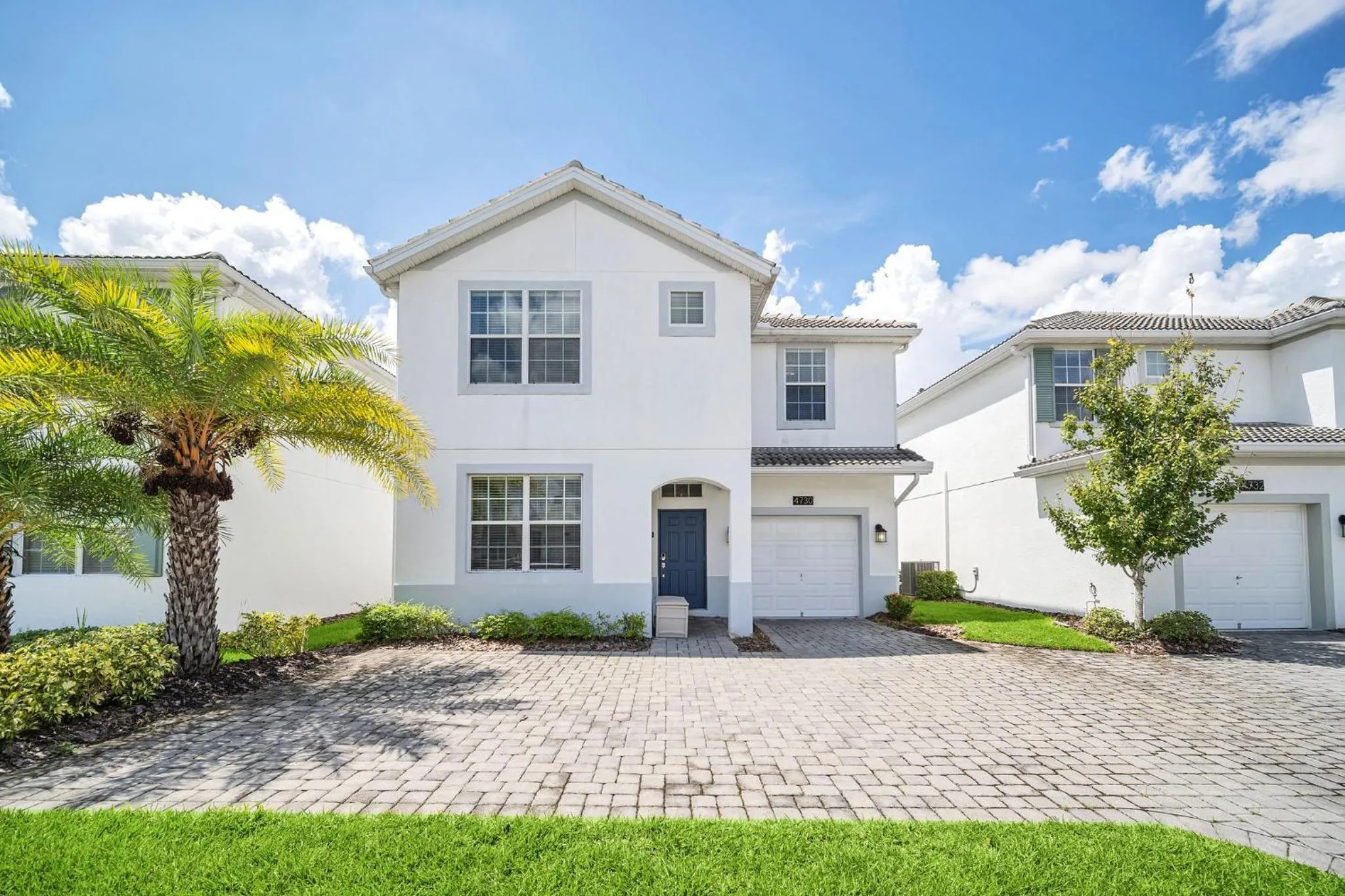 Gorgeous, Modern Home wPrivate Pool