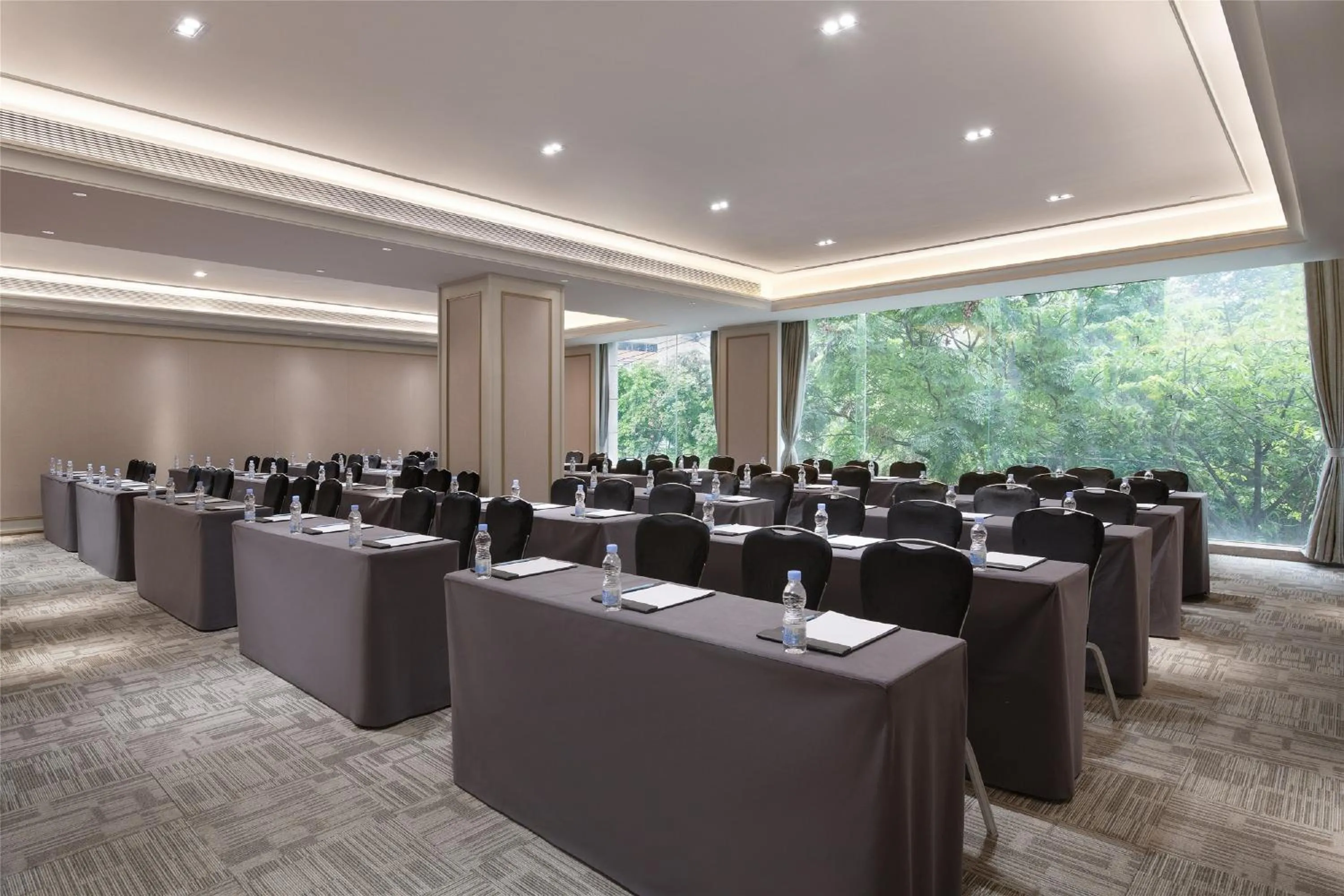 Meeting/conference room in Mercure Chengdu Kuanzhai Alley West