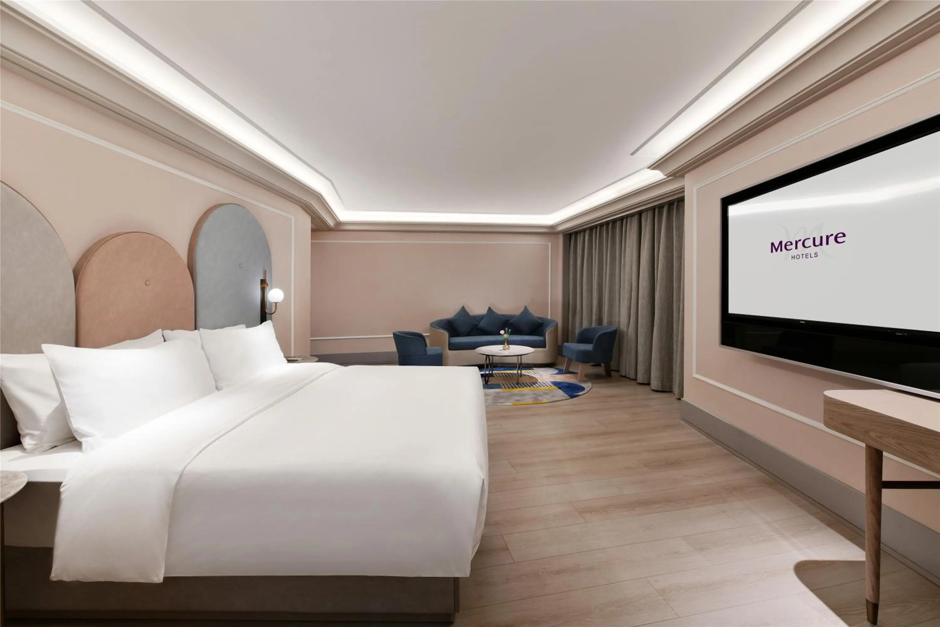 Bed in Mercure Chengdu Kuanzhai Alley West