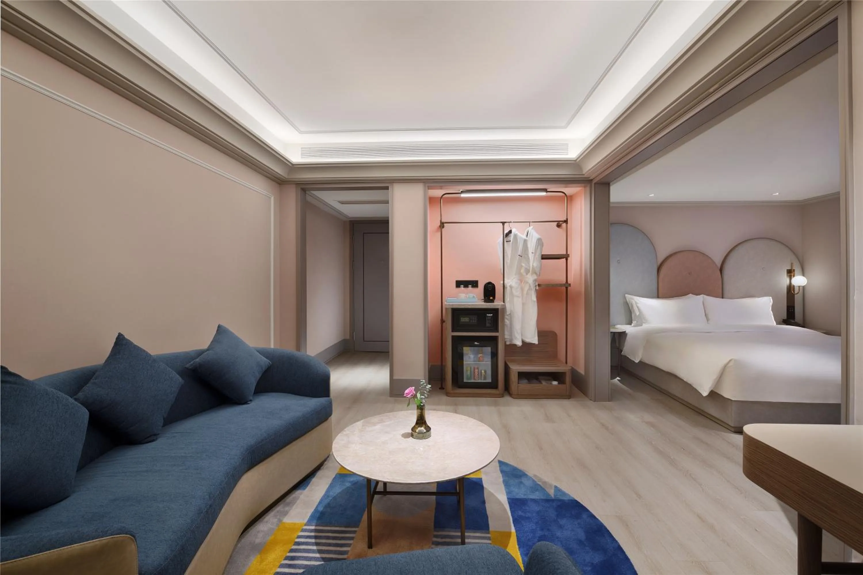 Seating area, Bed in Mercure Chengdu Kuanzhai Alley West