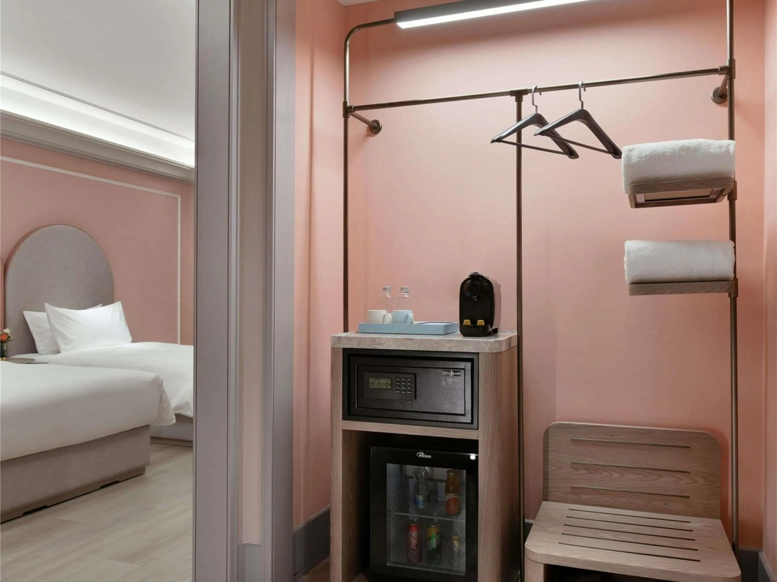 Bedroom, Bed in Mercure Chengdu Kuanzhai Alley West